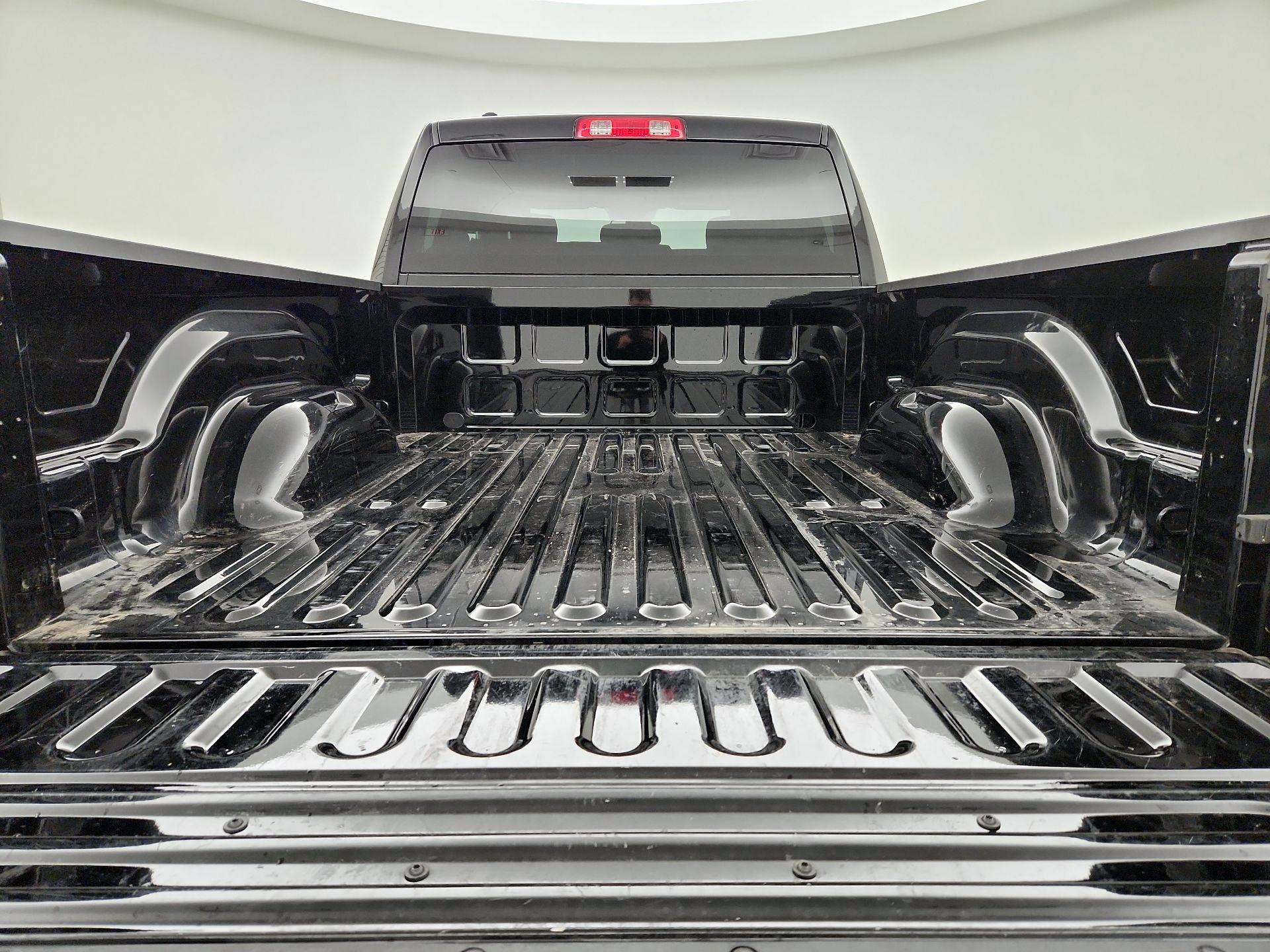 Thumbnail: 2022 RAM 1500 Classic - 20