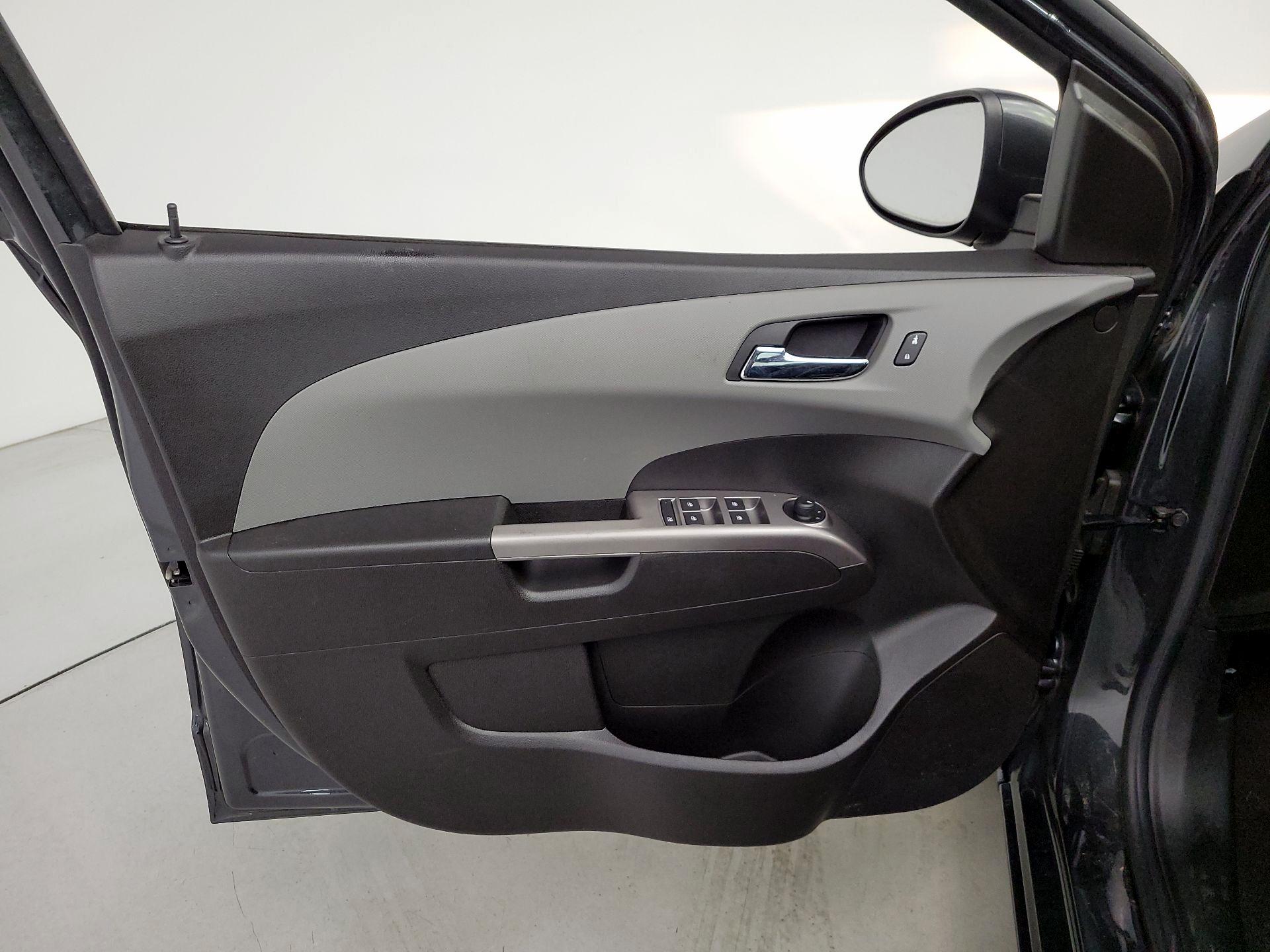 Thumbnail: 2020 Chevrolet Sonic - 12