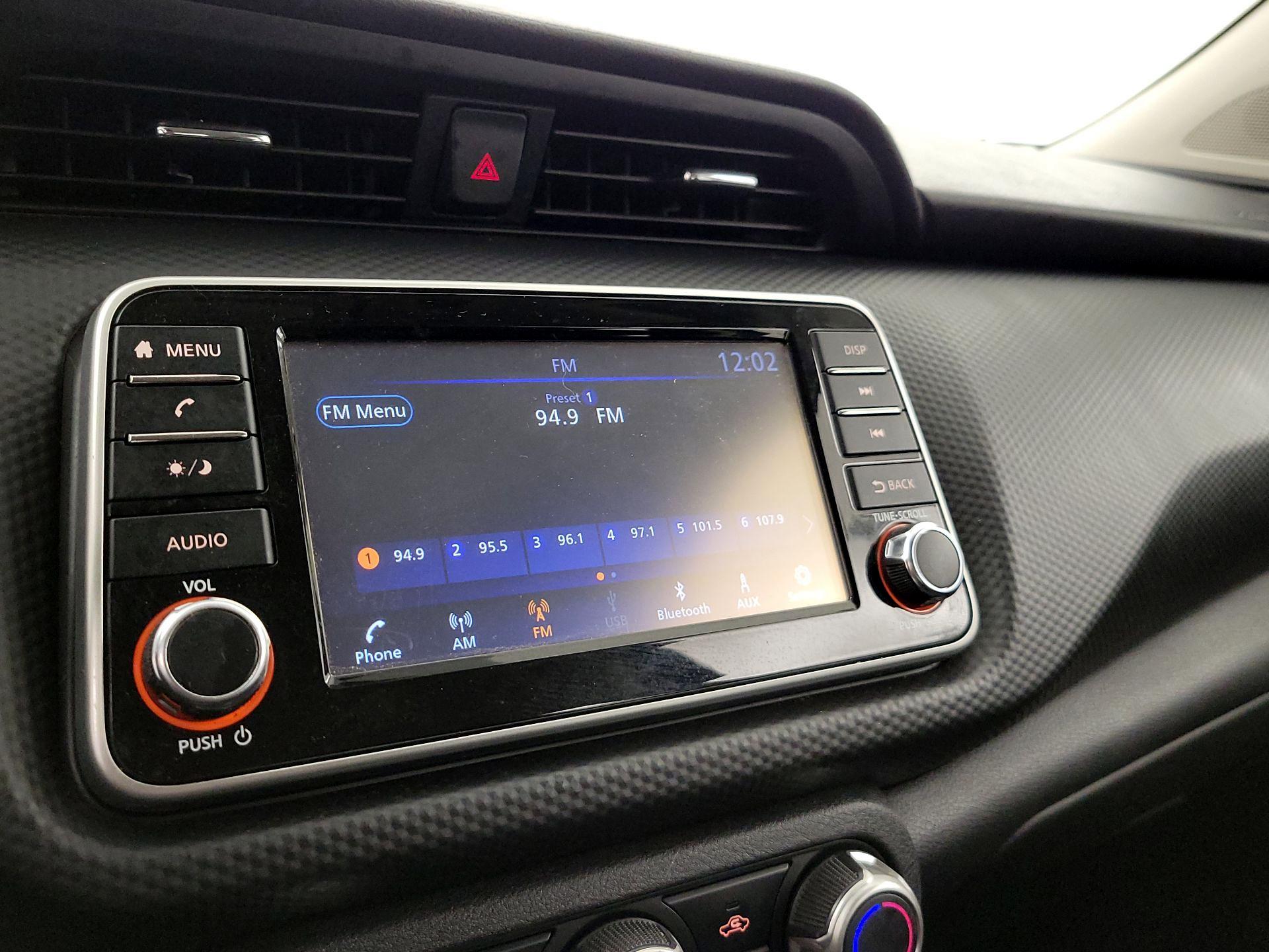 Thumbnail: 2023 Nissan Kicks - 15