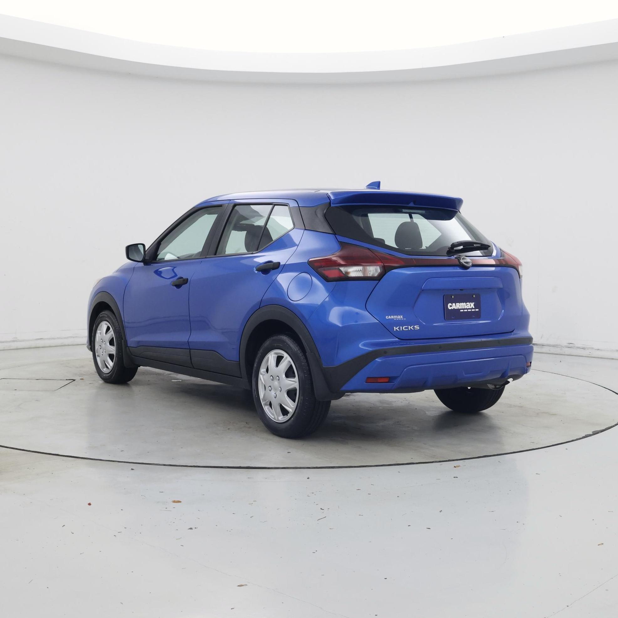 Thumbnail: 2023 Nissan Kicks - 2