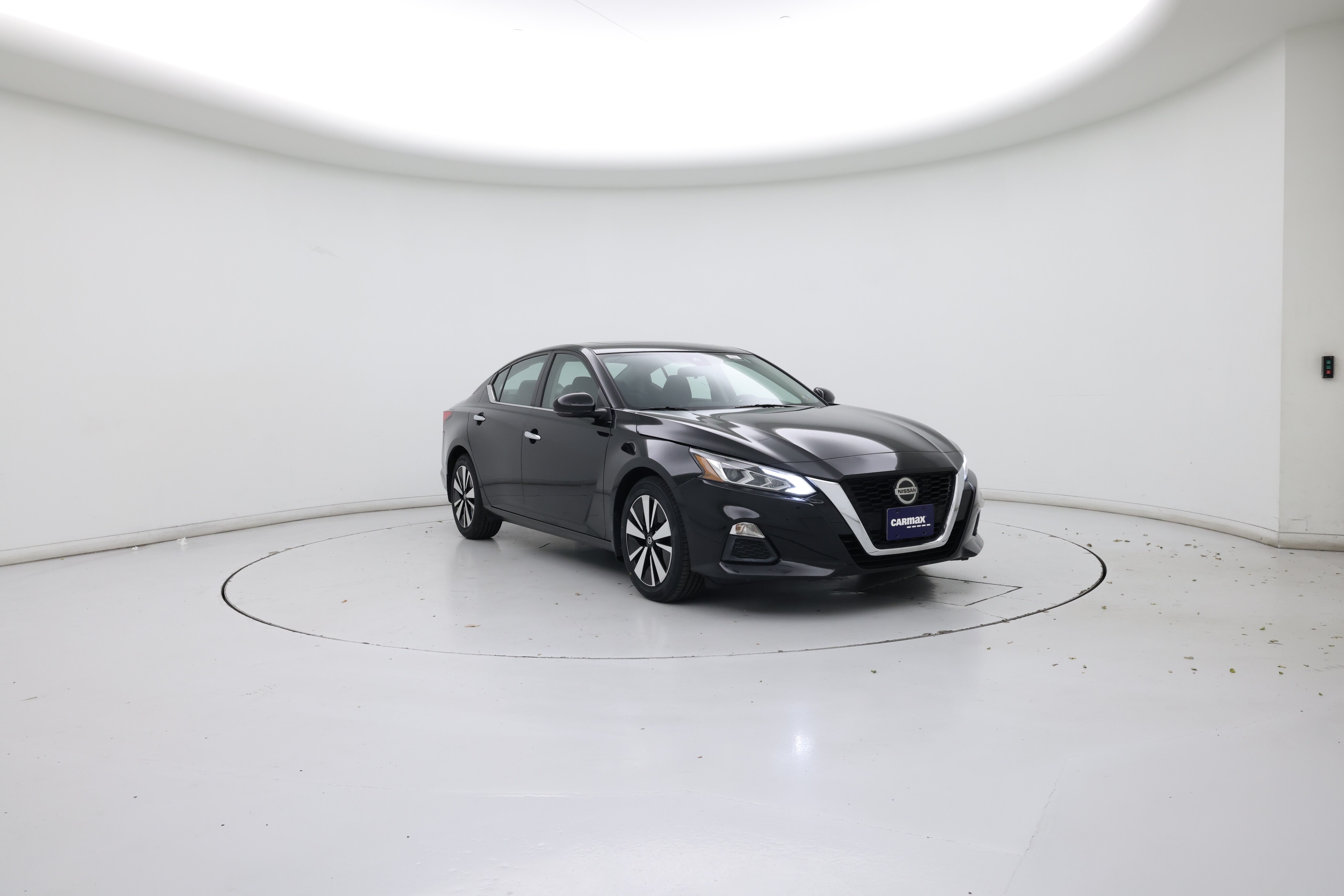 Thumbnail: 2022 Nissan Altima - 1
