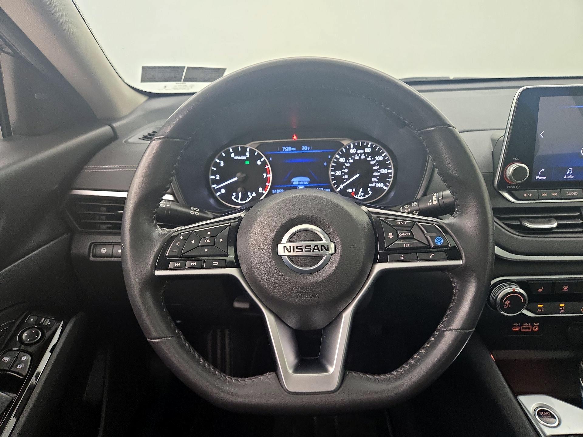 Thumbnail: 2022 Nissan Altima - 10