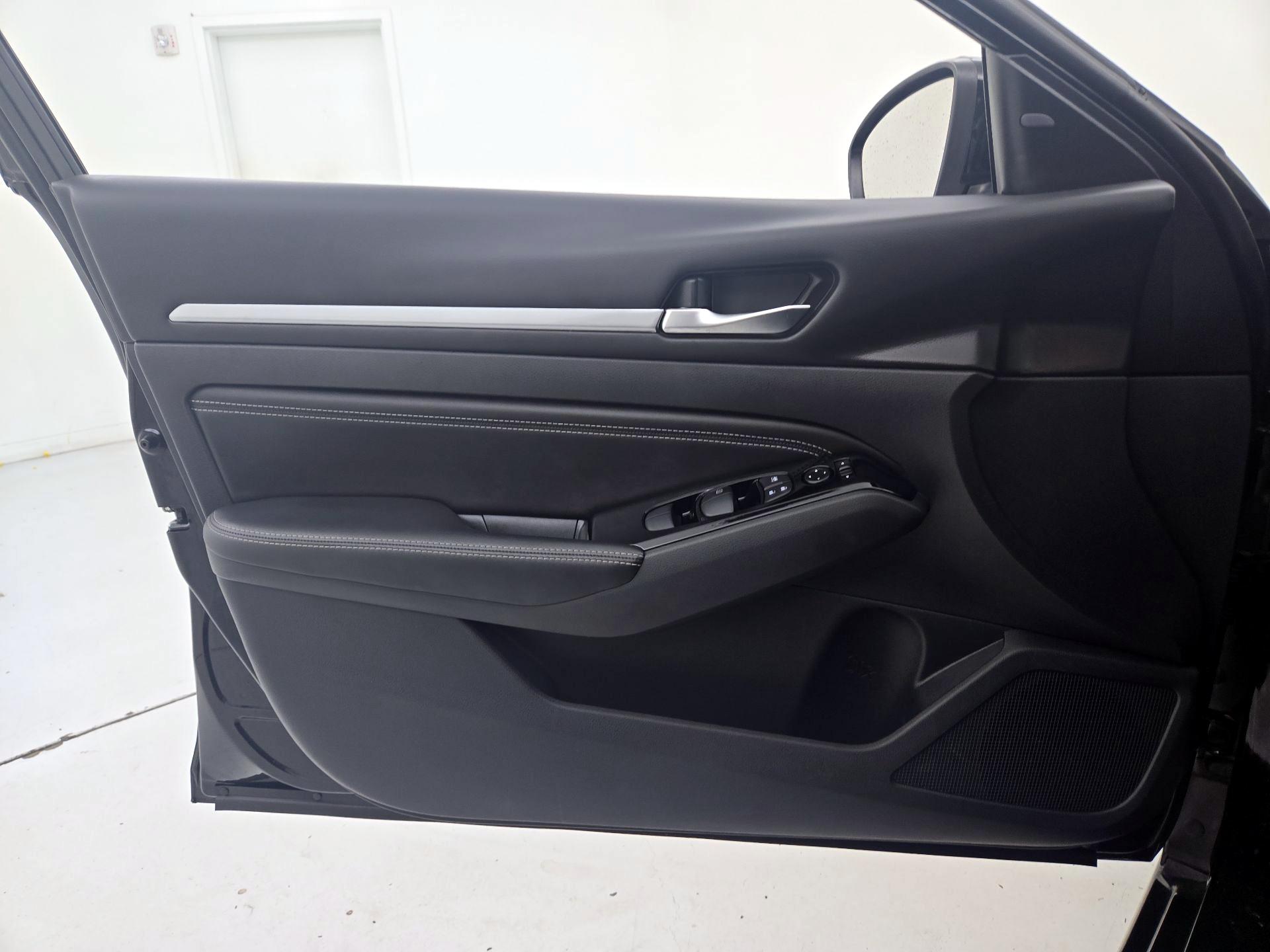 Thumbnail: 2022 Nissan Altima - 12