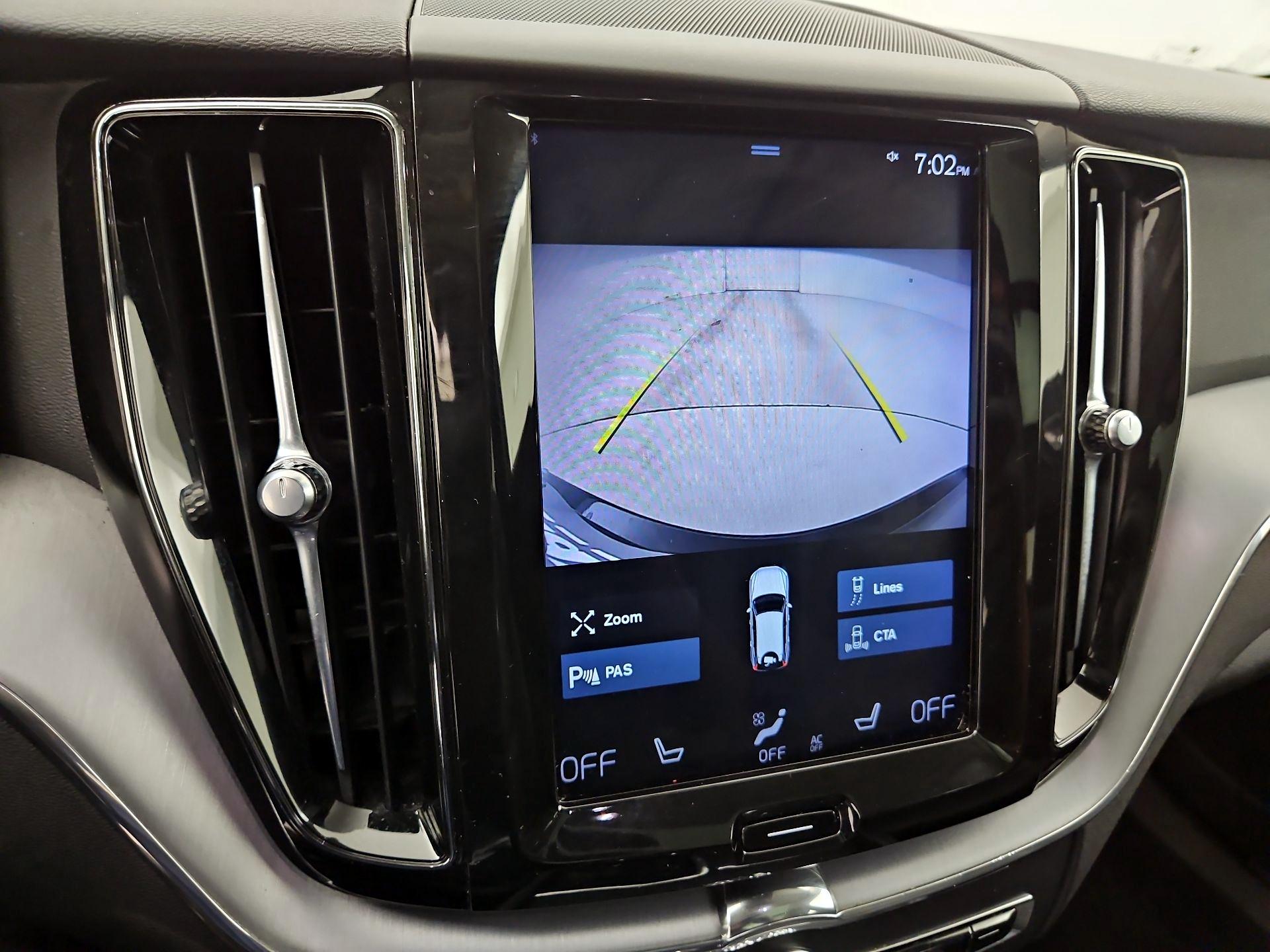 Thumbnail: 2020 Volvo XC60 - 15