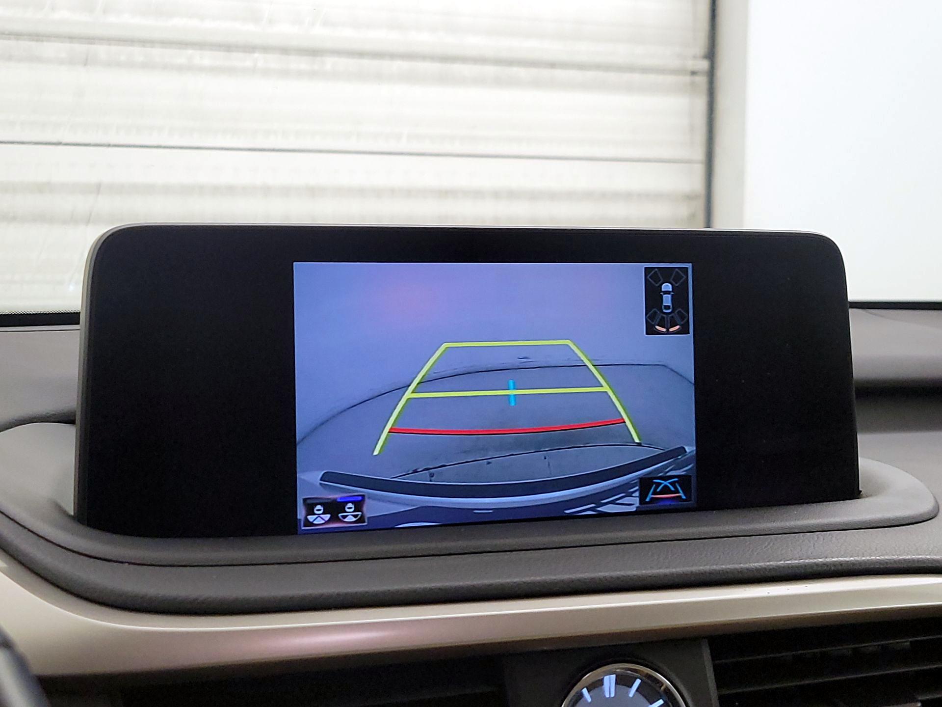 Thumbnail: 2021 Lexus RX - 15