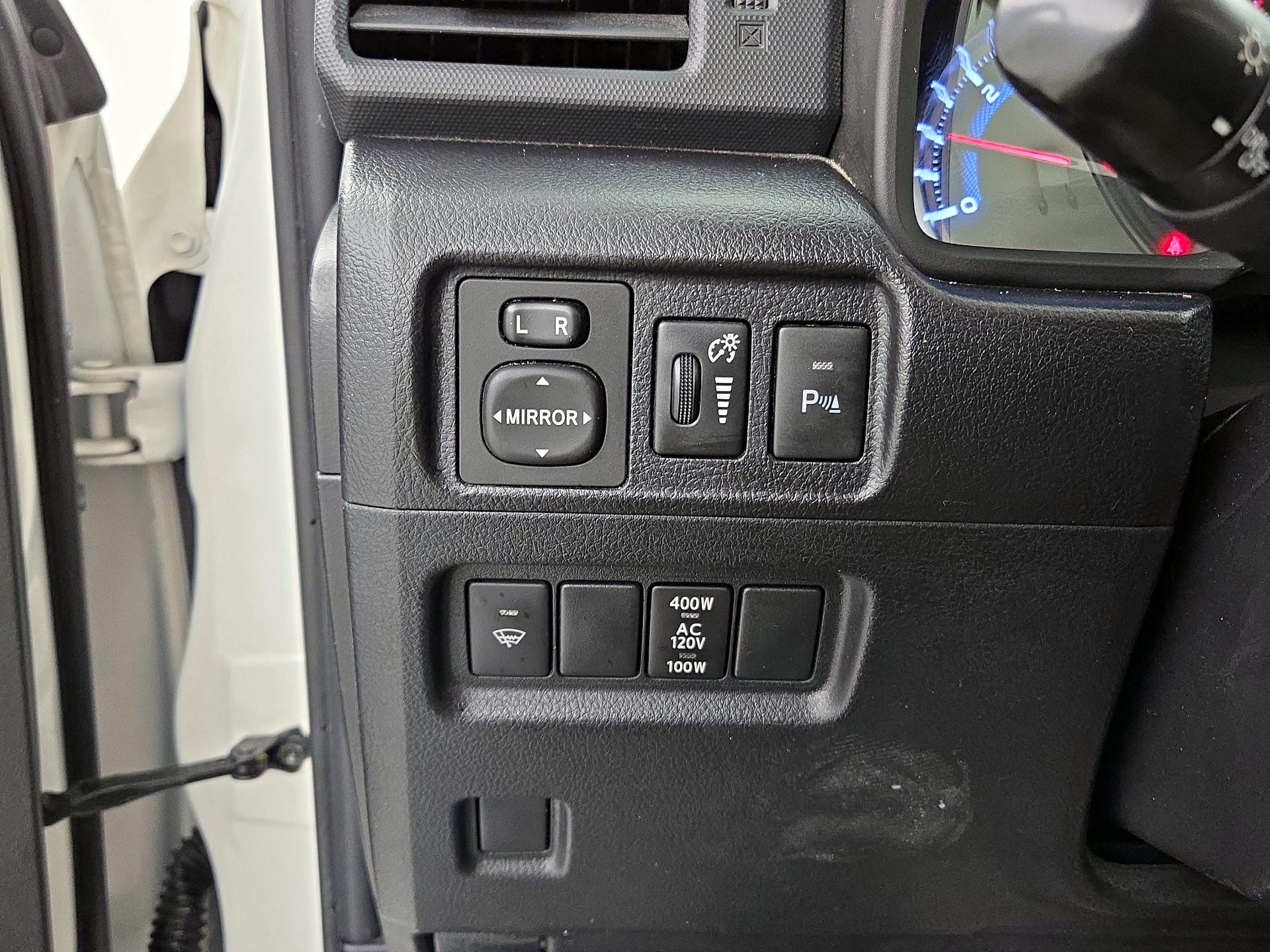 Thumbnail: 2018 Toyota 4Runner - 13