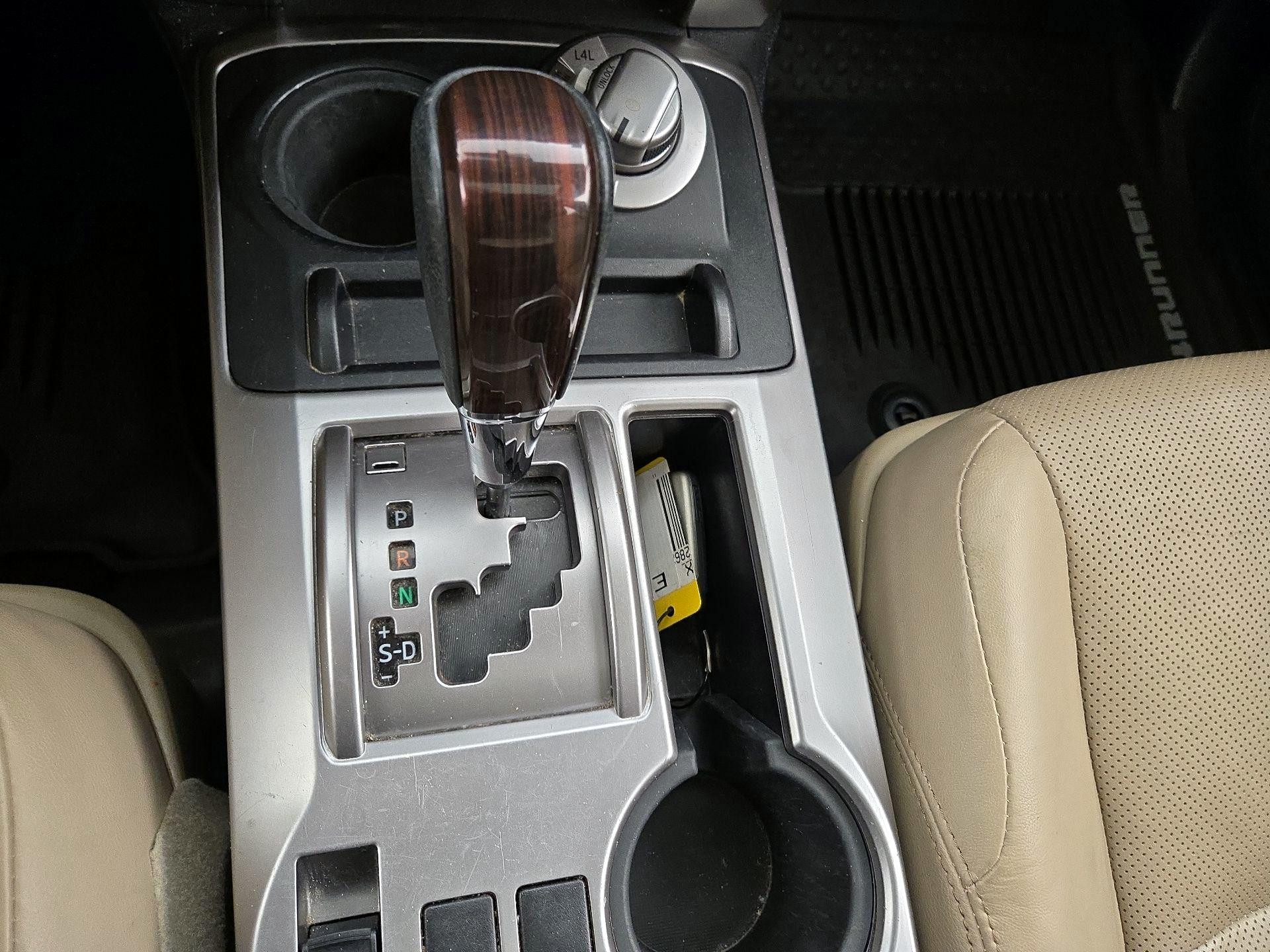 Thumbnail: 2018 Toyota 4Runner - 18