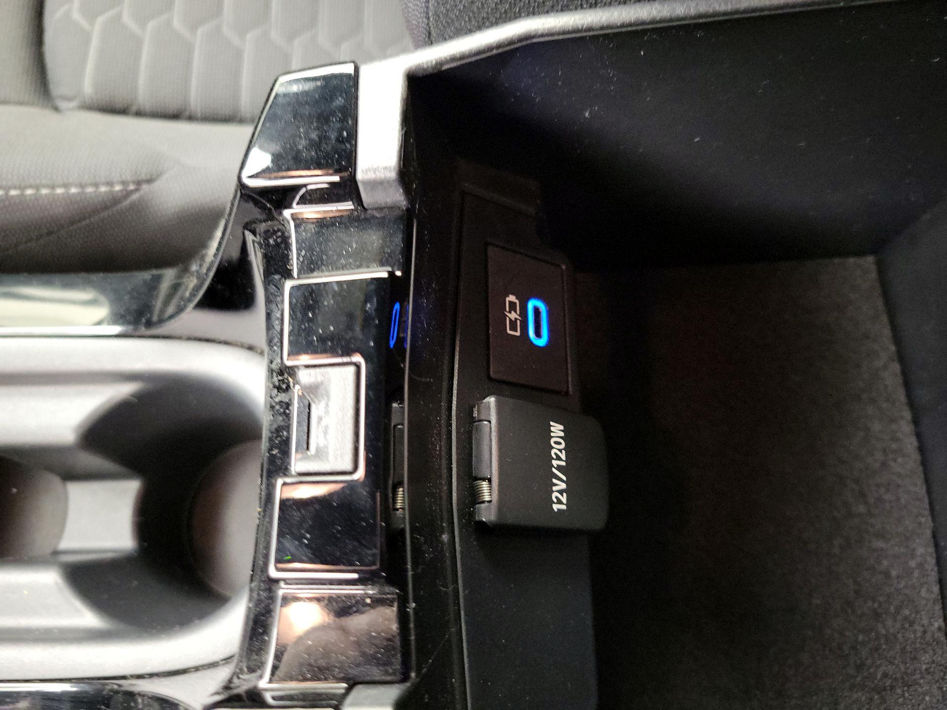 Thumbnail: 2022 Toyota Corolla - 18