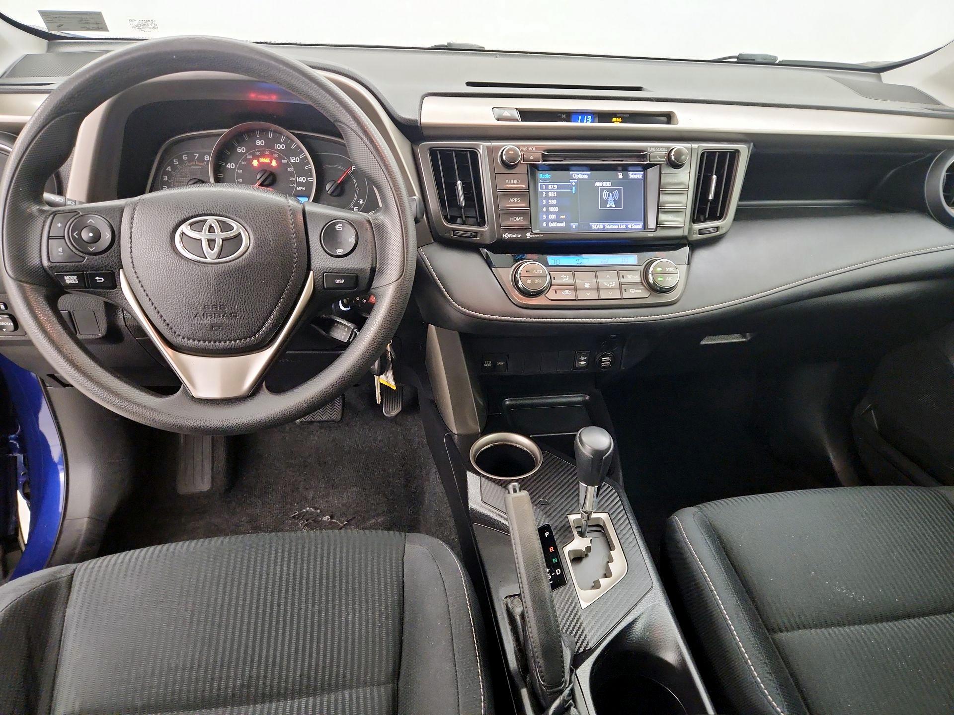 Thumbnail: 2015 Toyota RAV4 - 9