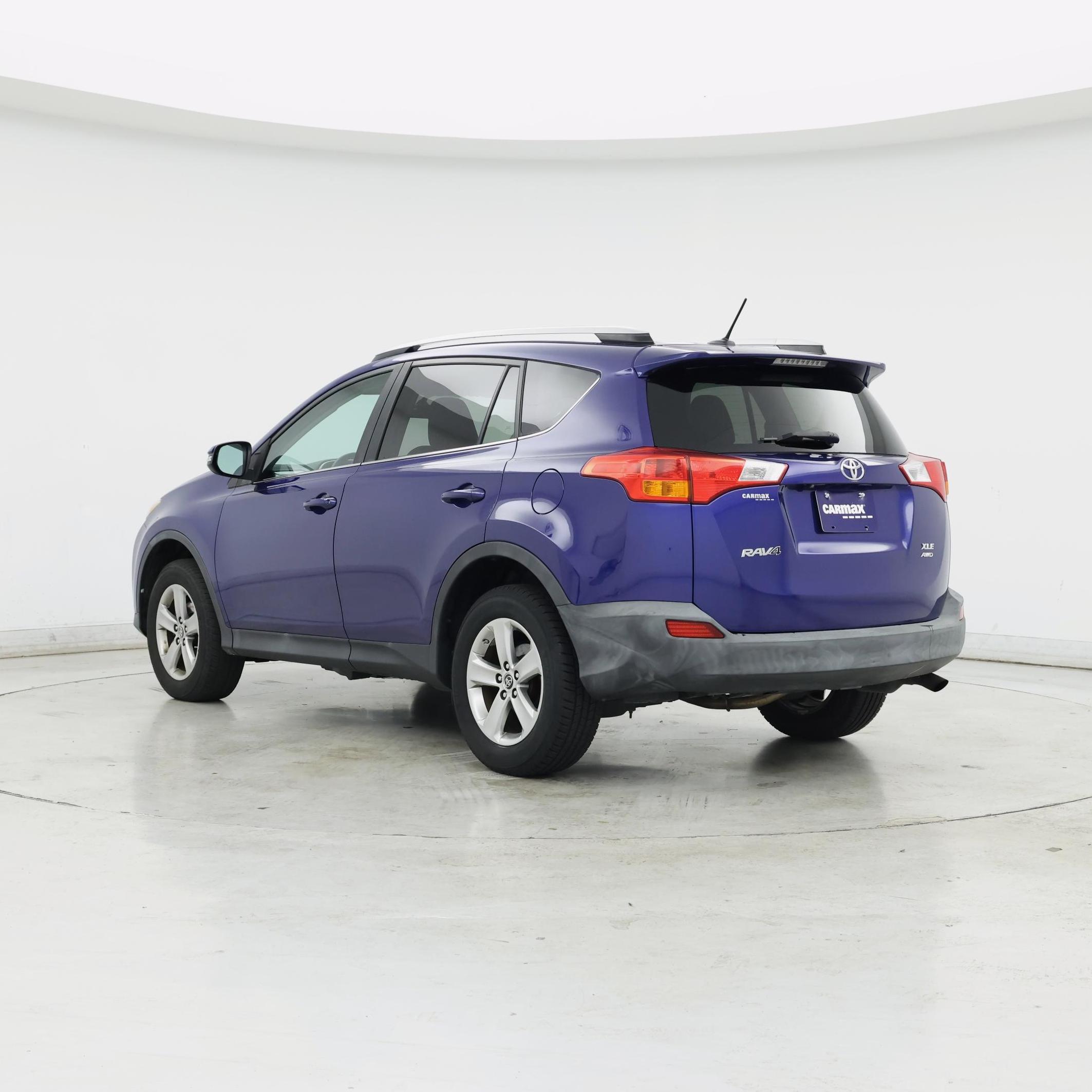 Thumbnail: 2015 Toyota RAV4 - 2