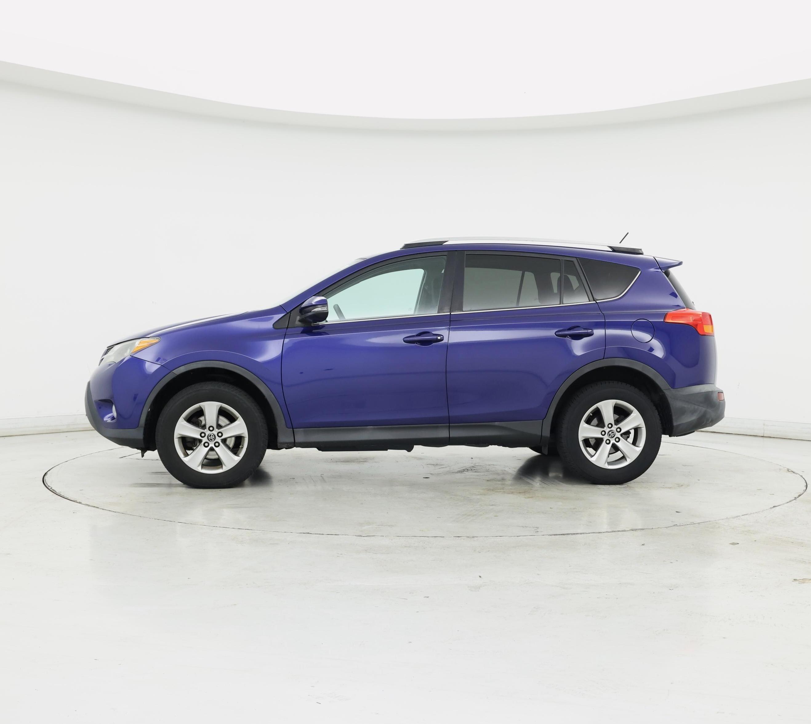 Thumbnail: 2015 Toyota RAV4 - 3