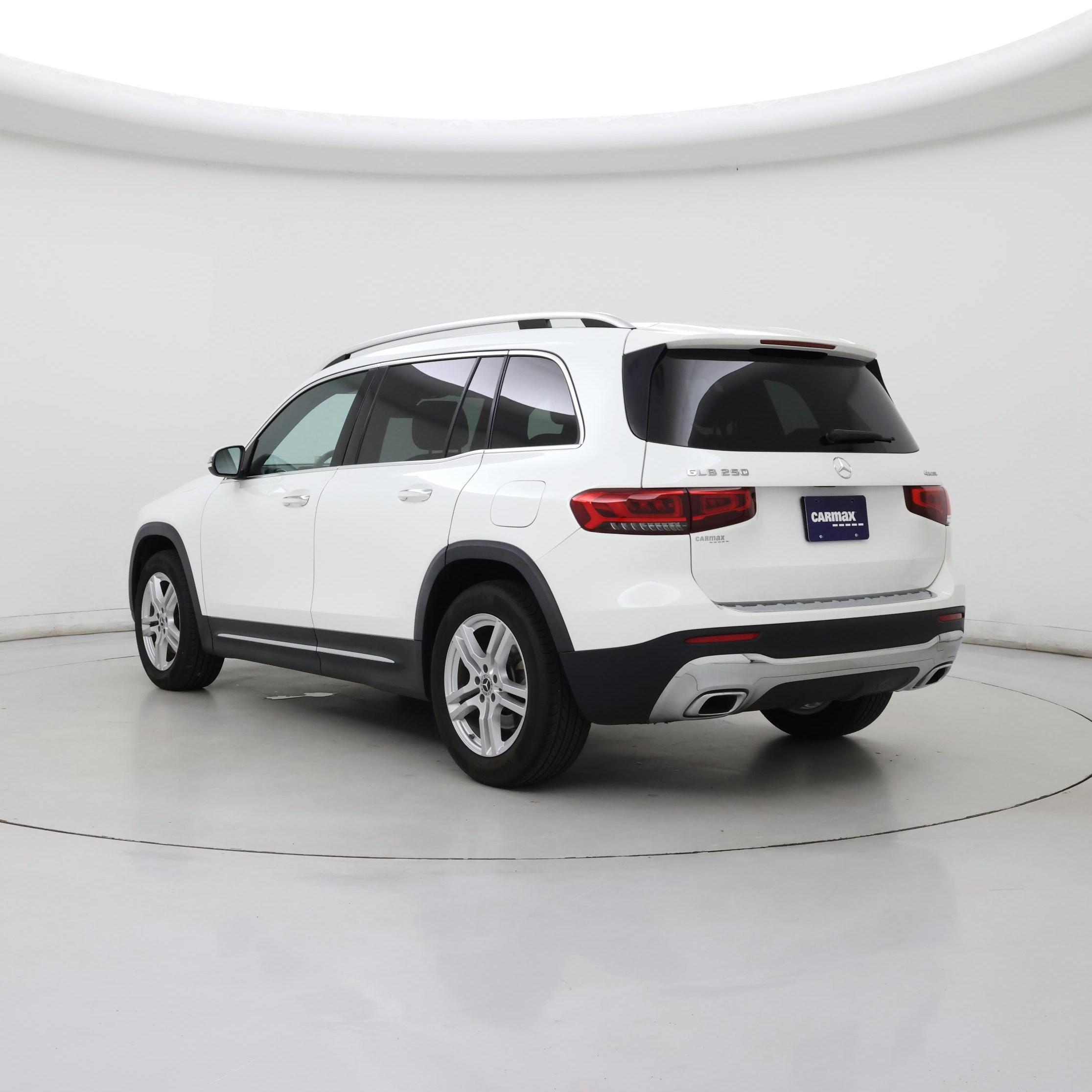 Thumbnail: 2022 Mercedes-Benz GLB - 2