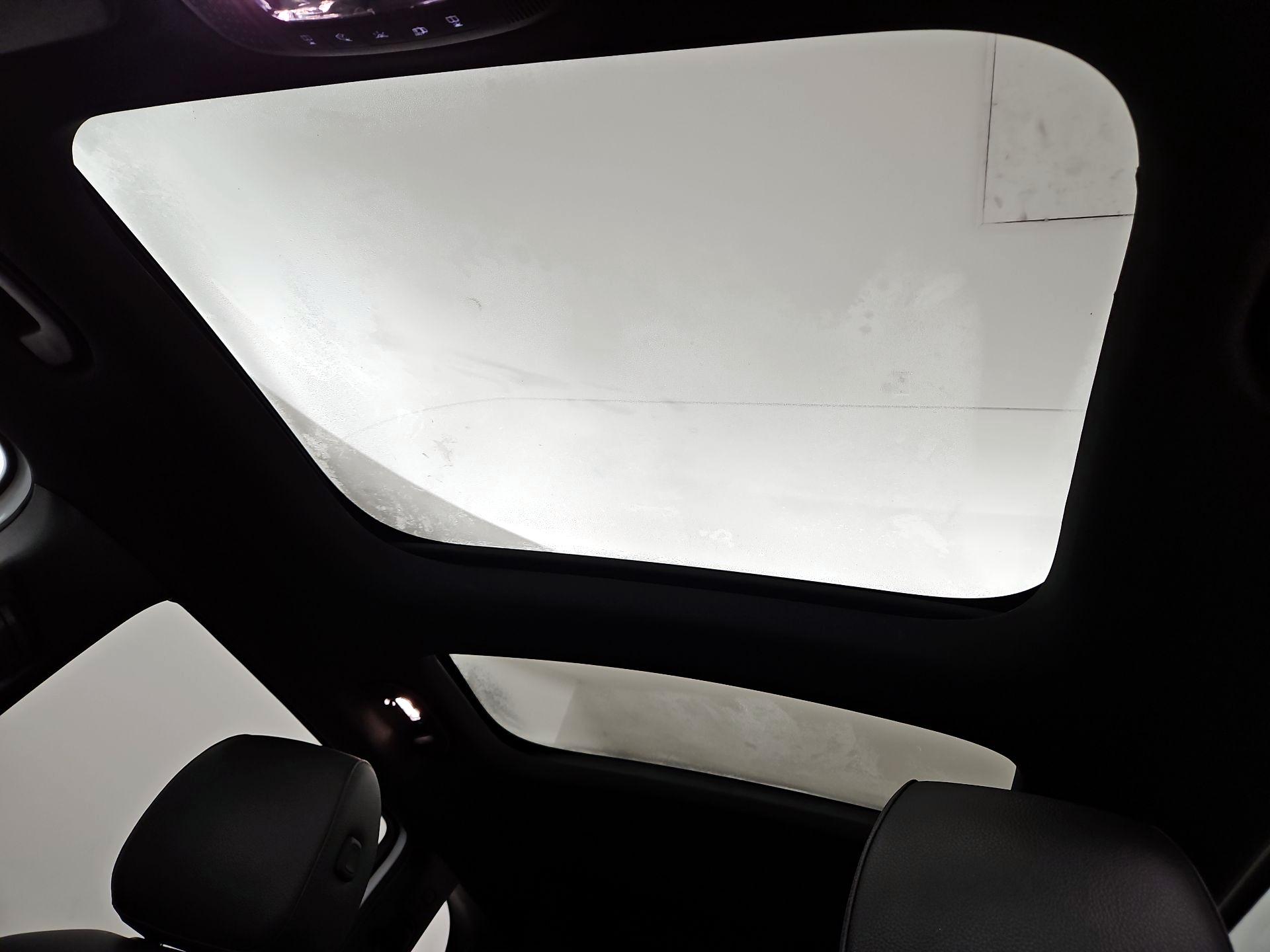 Thumbnail: 2022 Mercedes-Benz GLB - 20