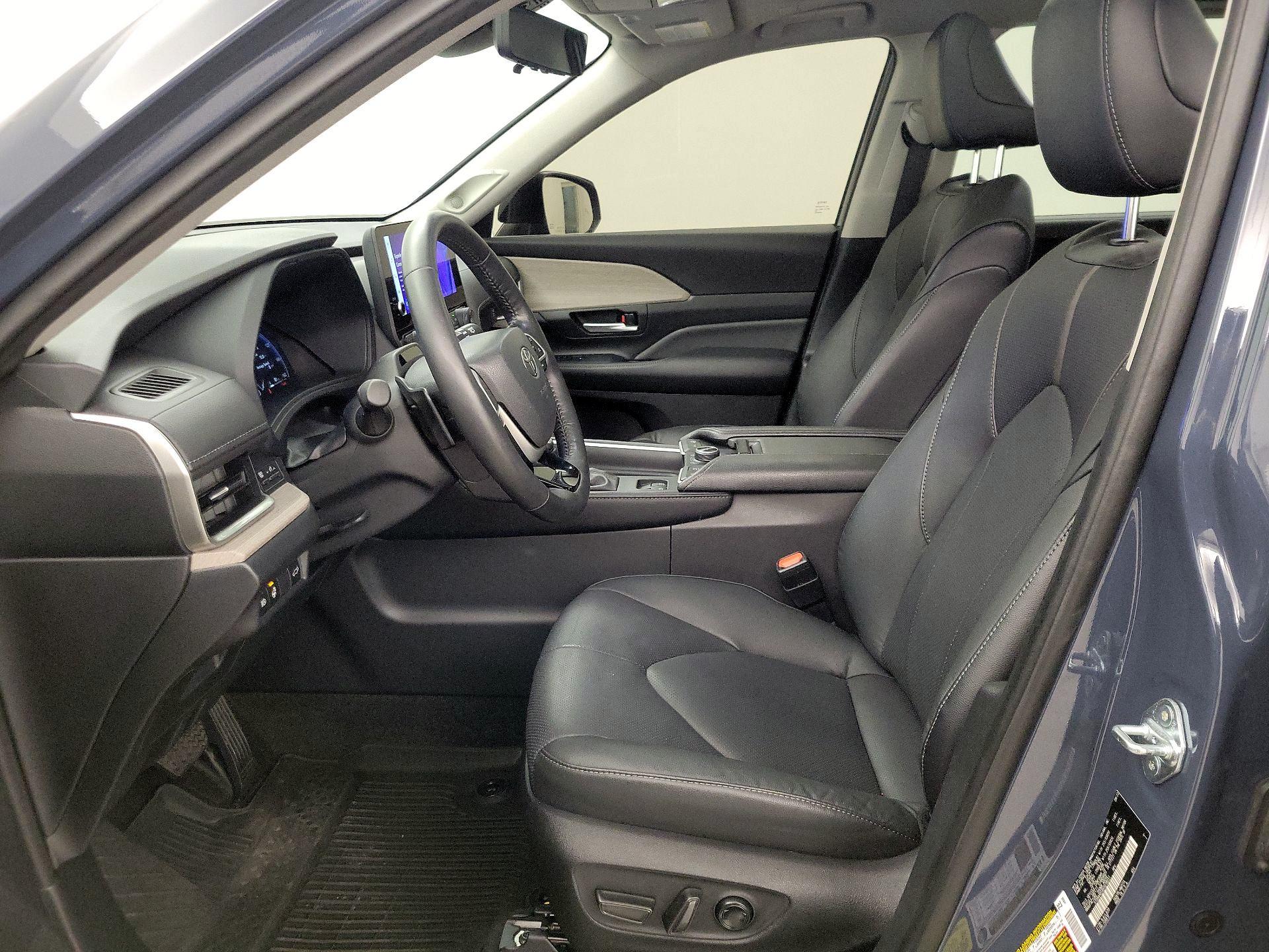 Thumbnail: 2024 Toyota Grand Highlander - 11