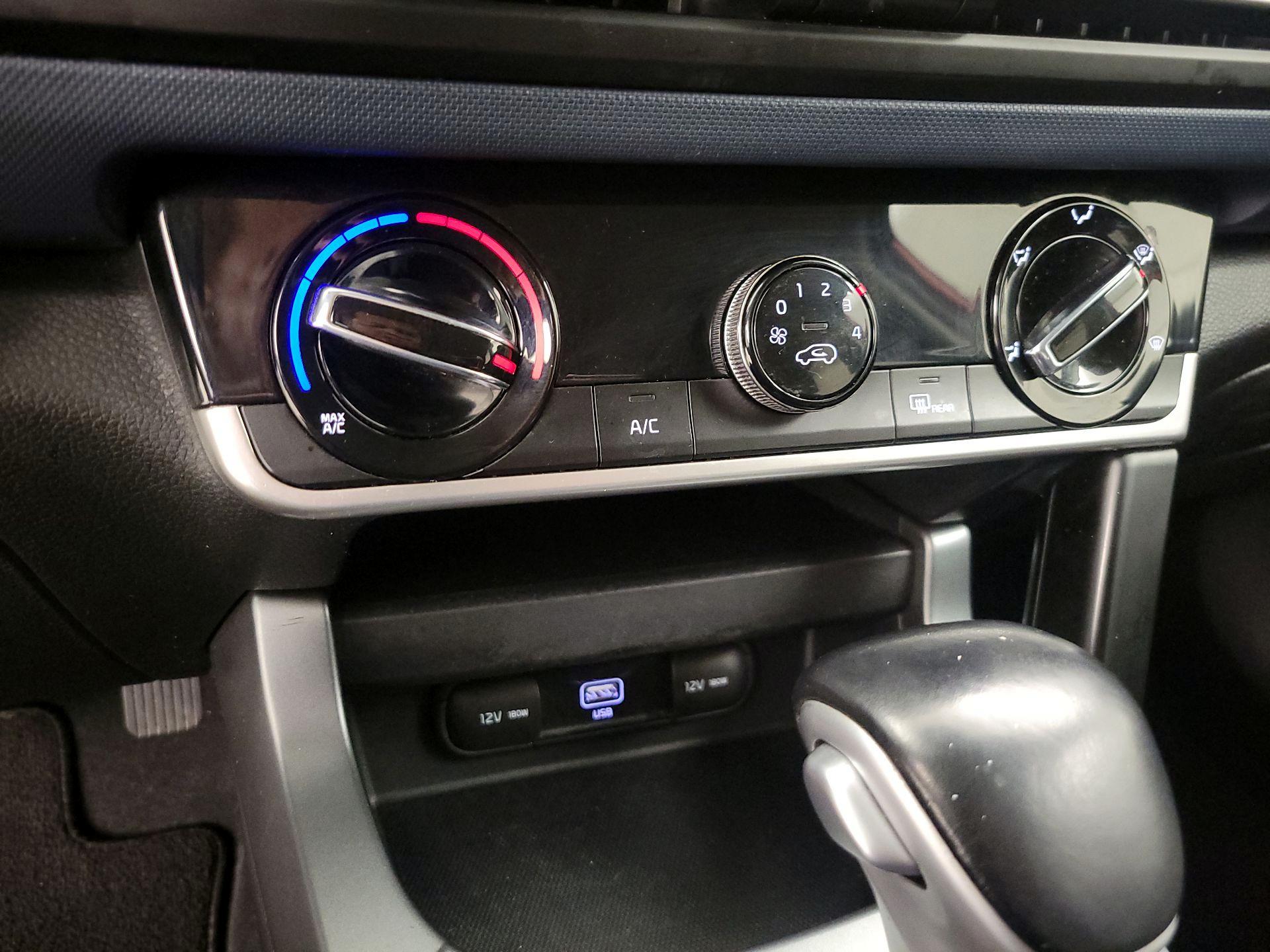 Thumbnail: 2021 Kia Seltos - 16