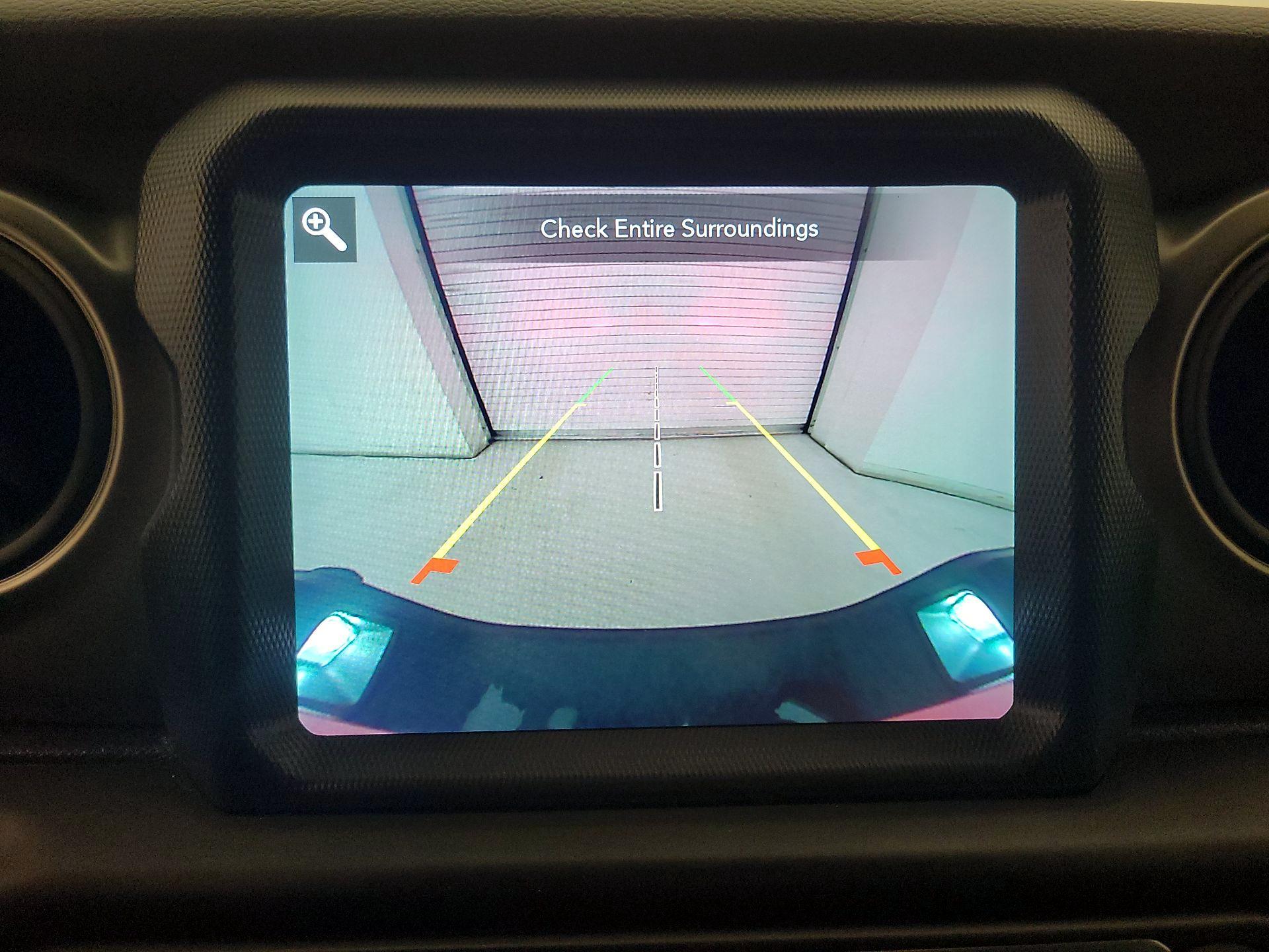 Thumbnail: 2021 Jeep Gladiator - 15