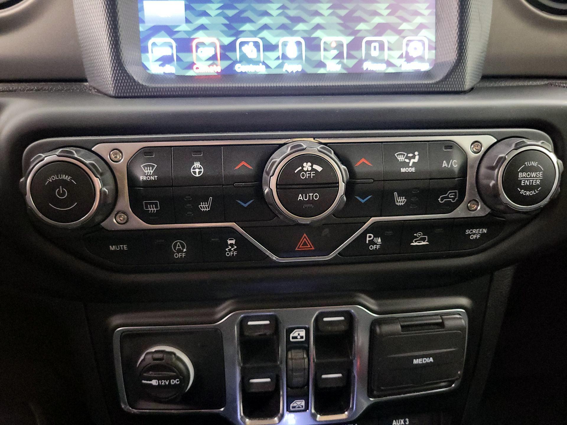 Thumbnail: 2021 Jeep Gladiator - 17