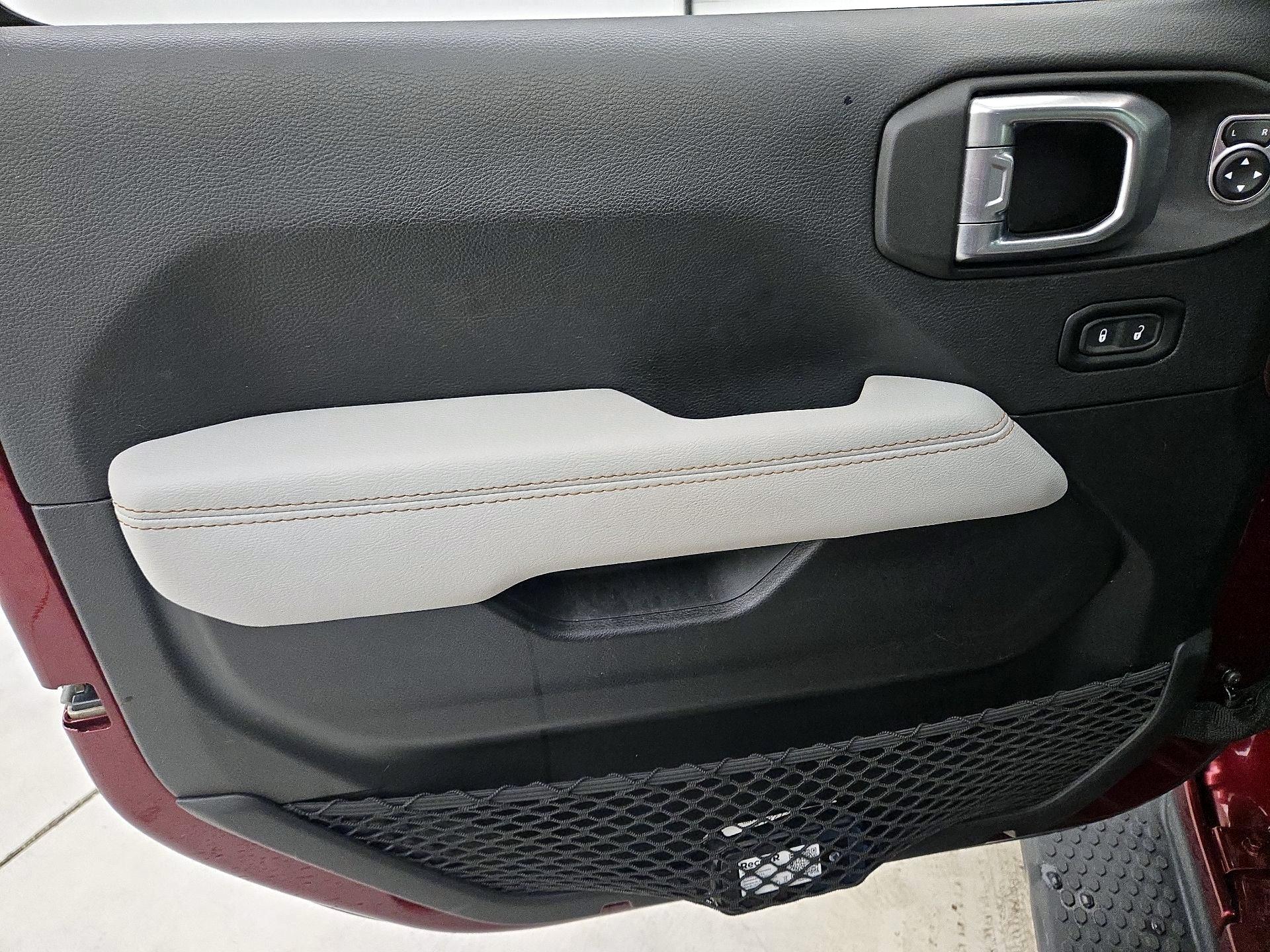 Thumbnail: 2021 Jeep Wrangler - 12