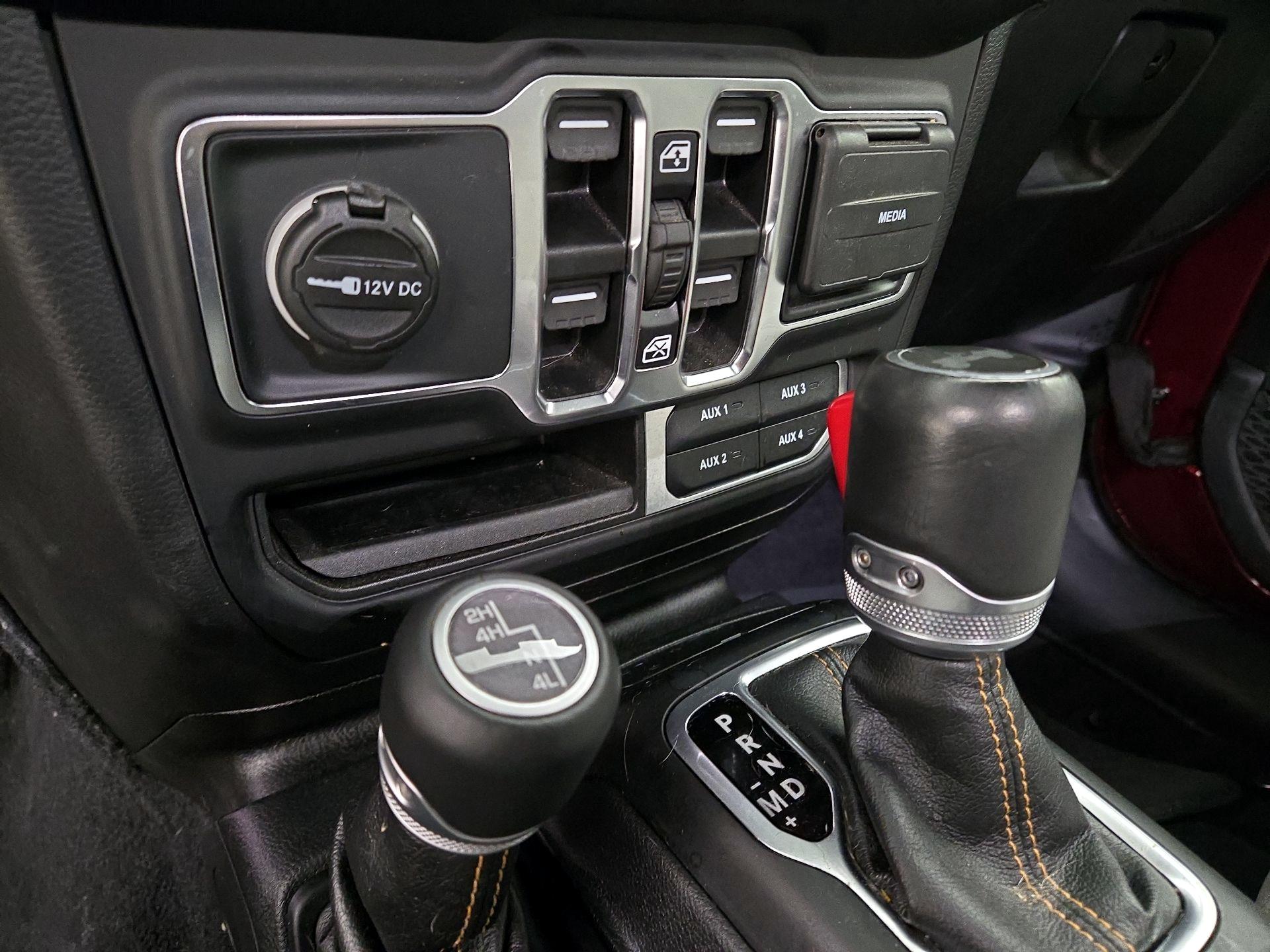 Thumbnail: 2021 Jeep Wrangler - 18