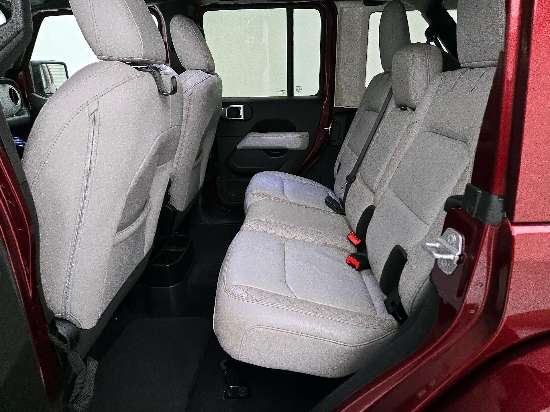 Thumbnail: 2021 Jeep Wrangler - 19