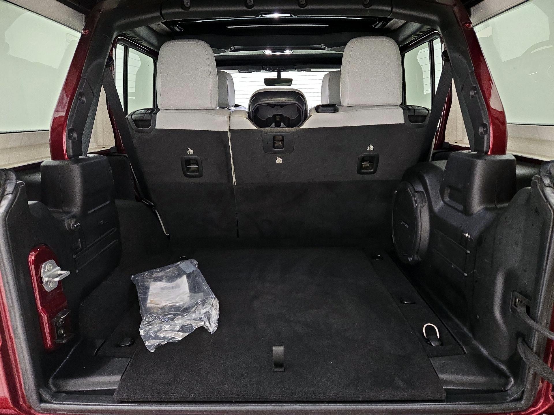 Thumbnail: 2021 Jeep Wrangler - 20