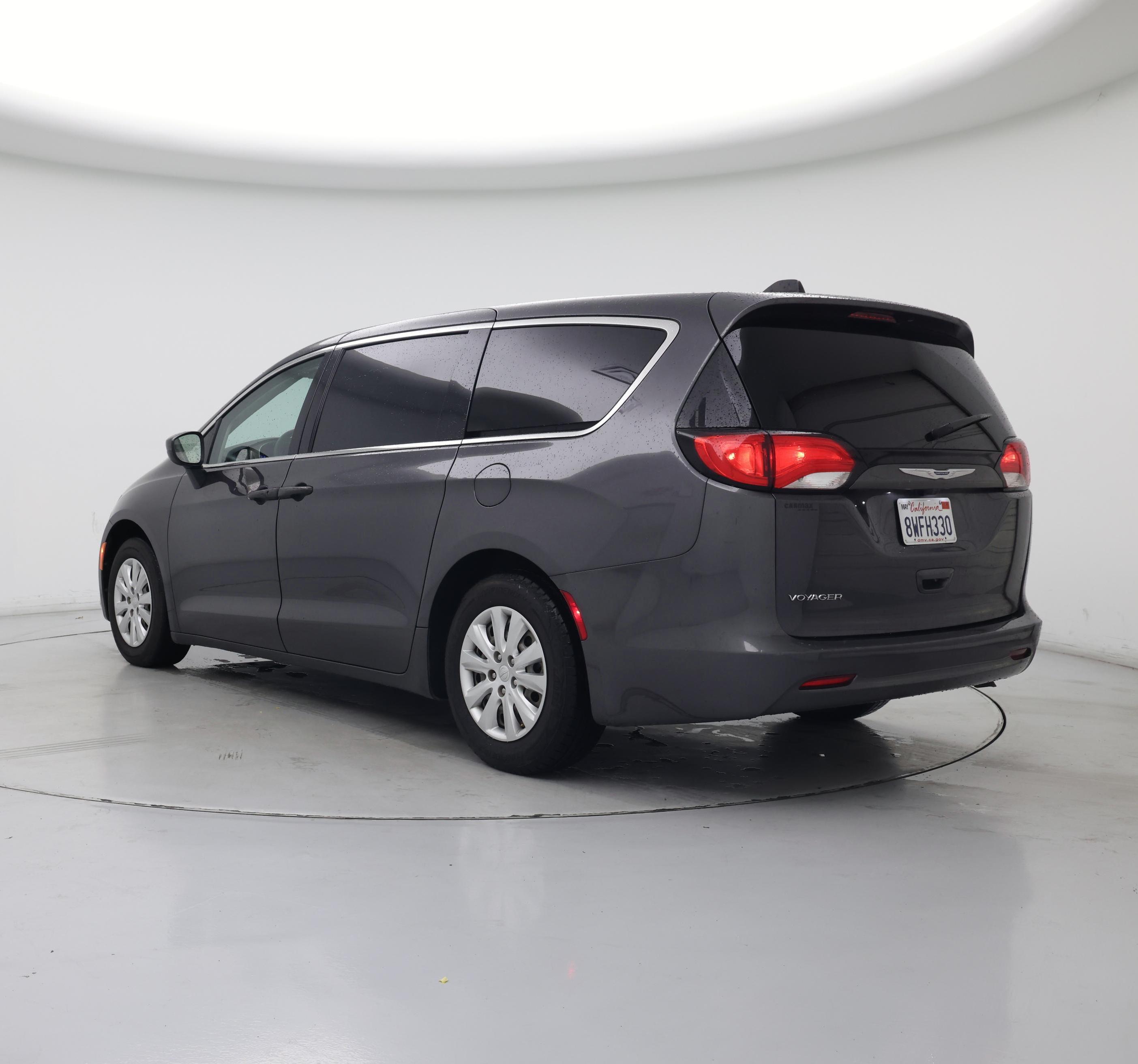 Thumbnail: 2020 Chrysler Voyager - 2