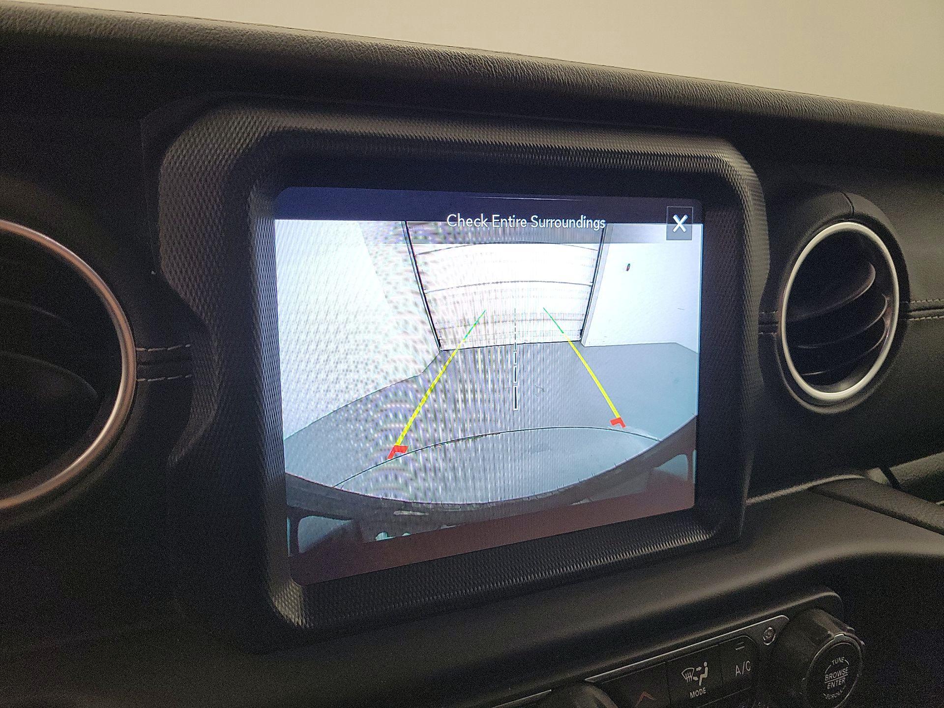 Thumbnail: 2021 Jeep Wrangler - 15