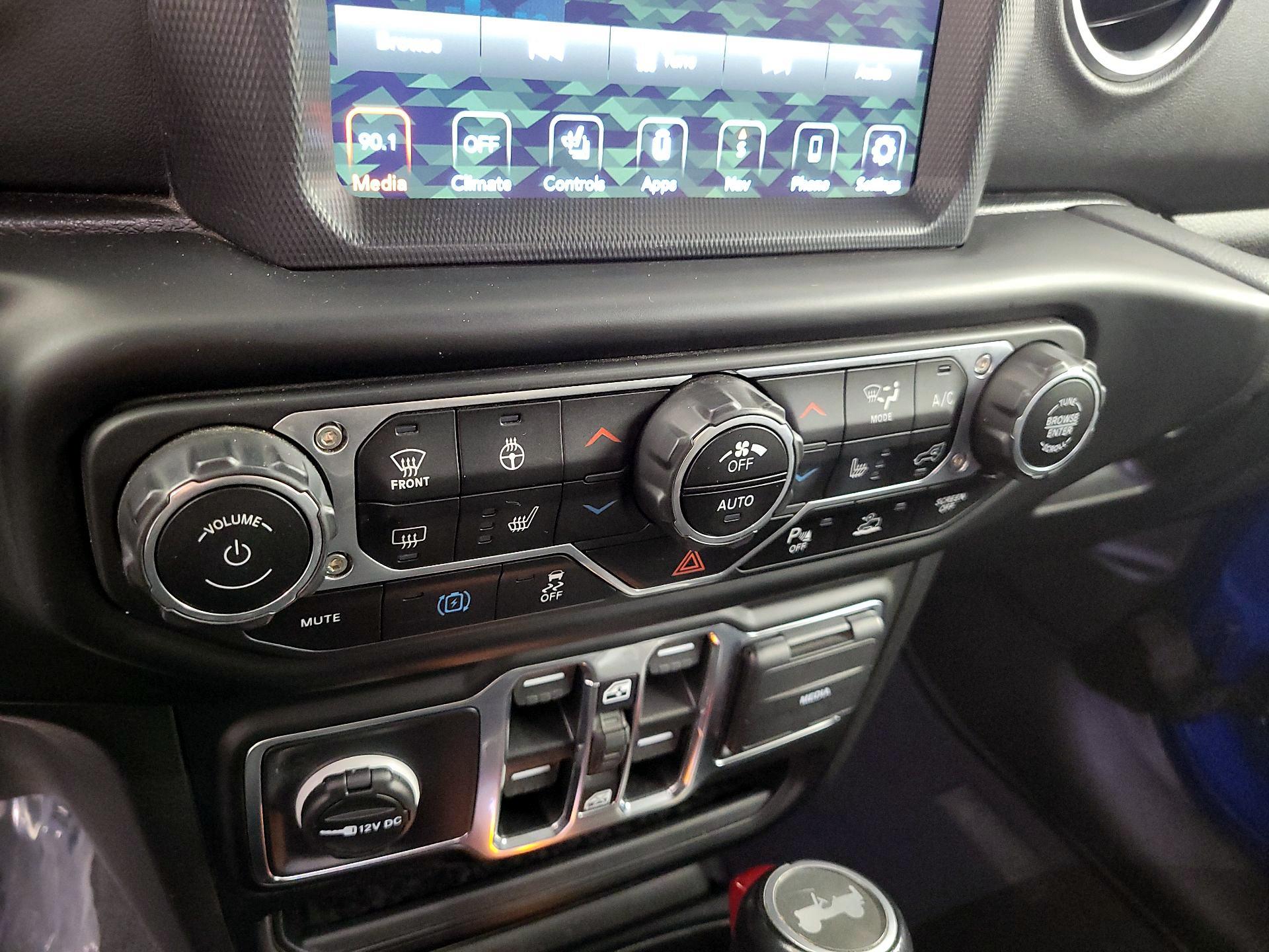 Thumbnail: 2021 Jeep Wrangler - 17