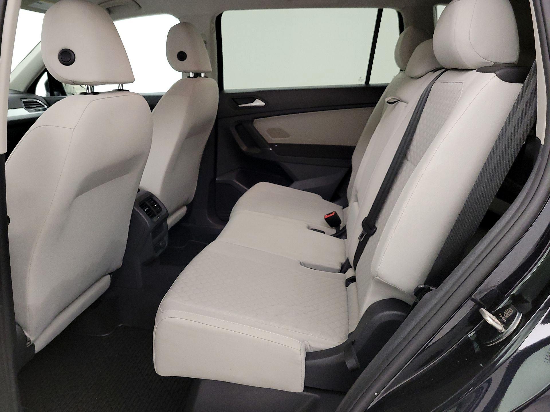 Thumbnail: 2020 Volkswagen Tiguan - 19