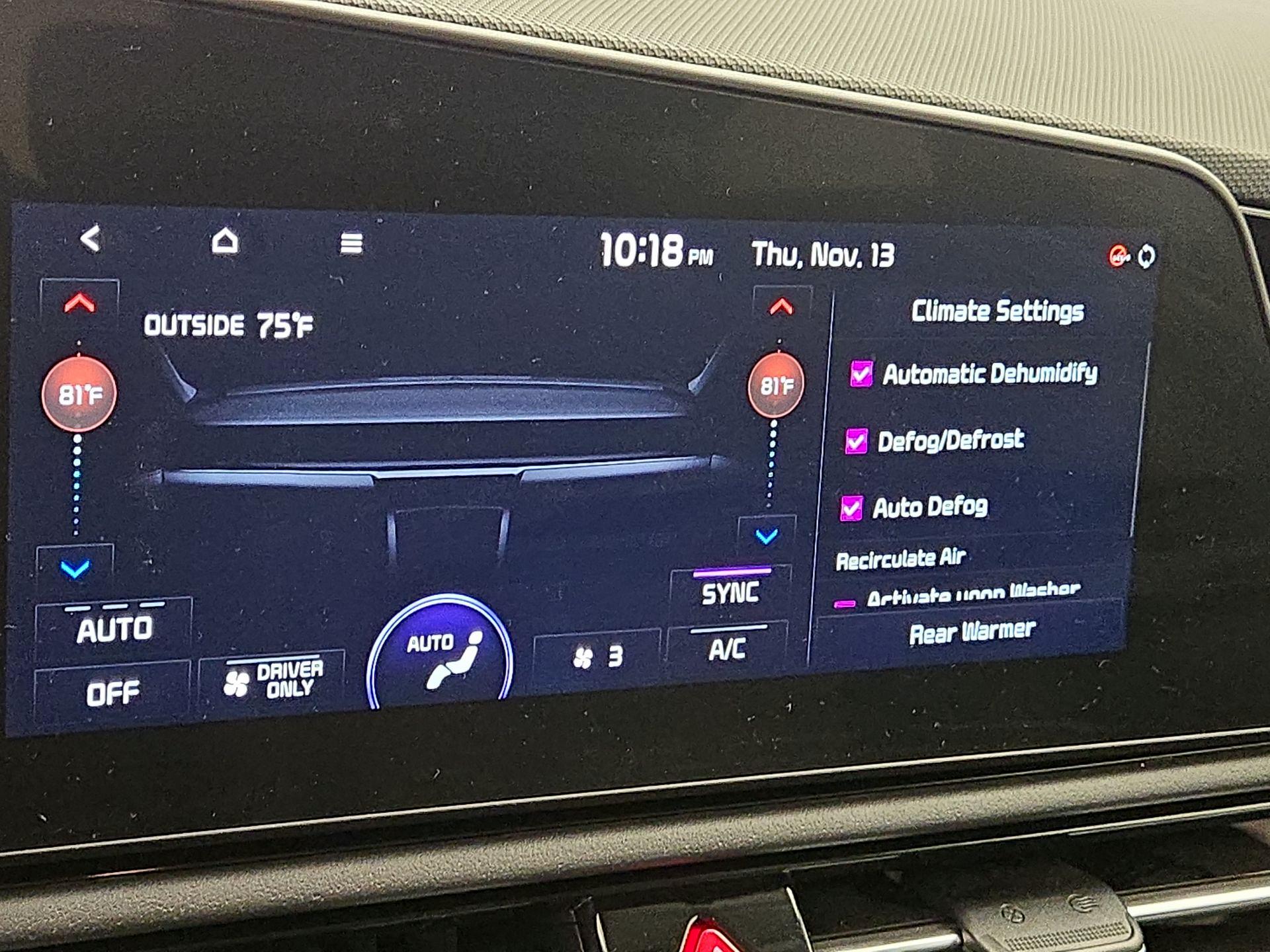 Thumbnail: 2023 Kia Niro - 16