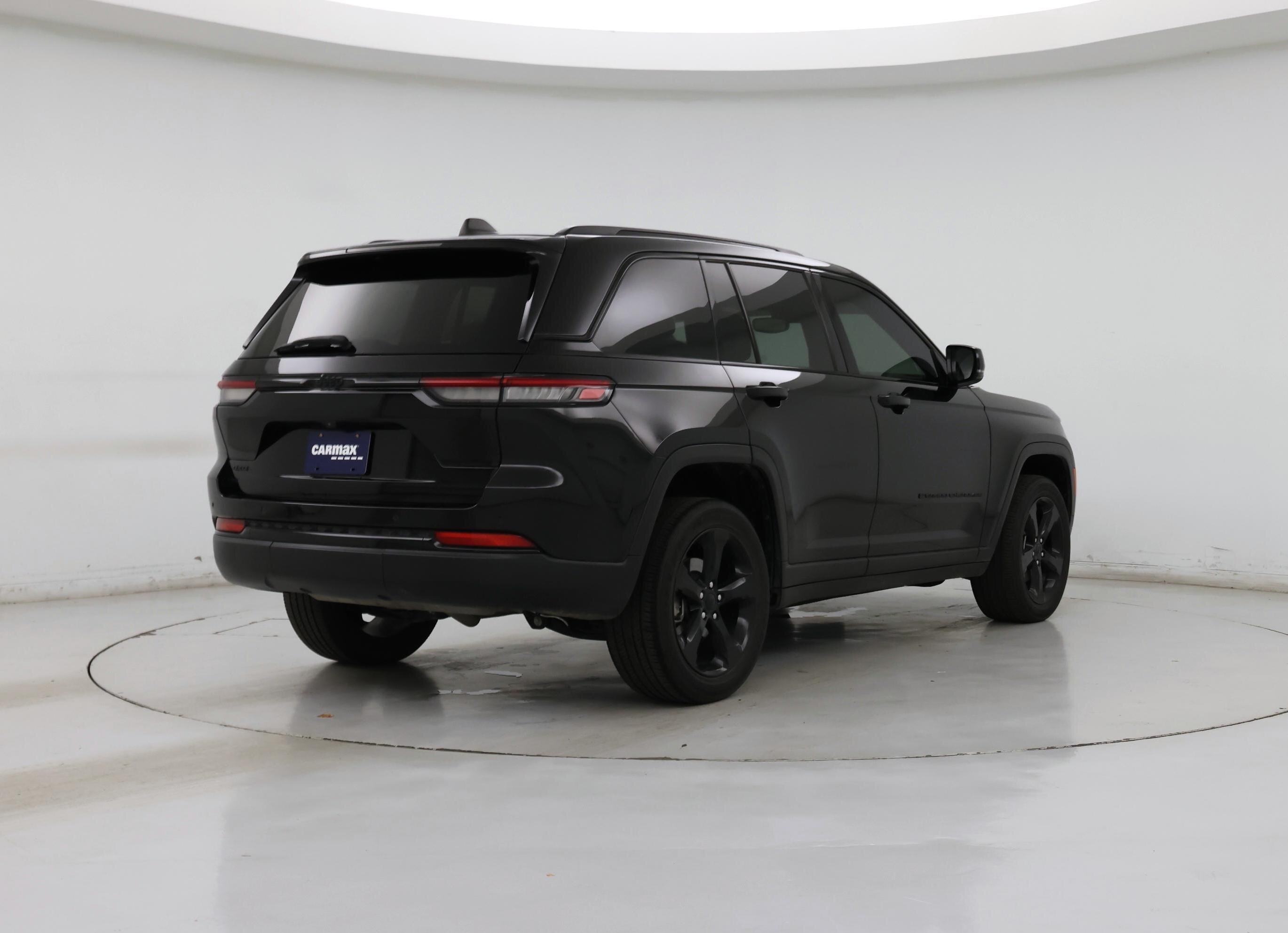 Thumbnail: 2022 Jeep Grand Cherokee - 8
