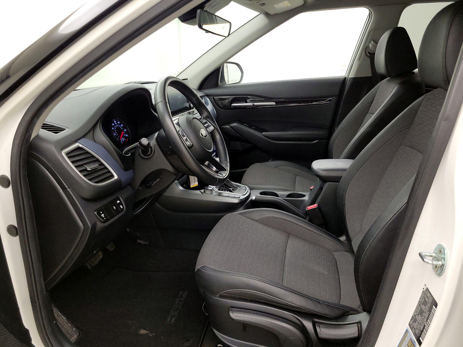 Thumbnail: 2021 Kia Seltos - 11