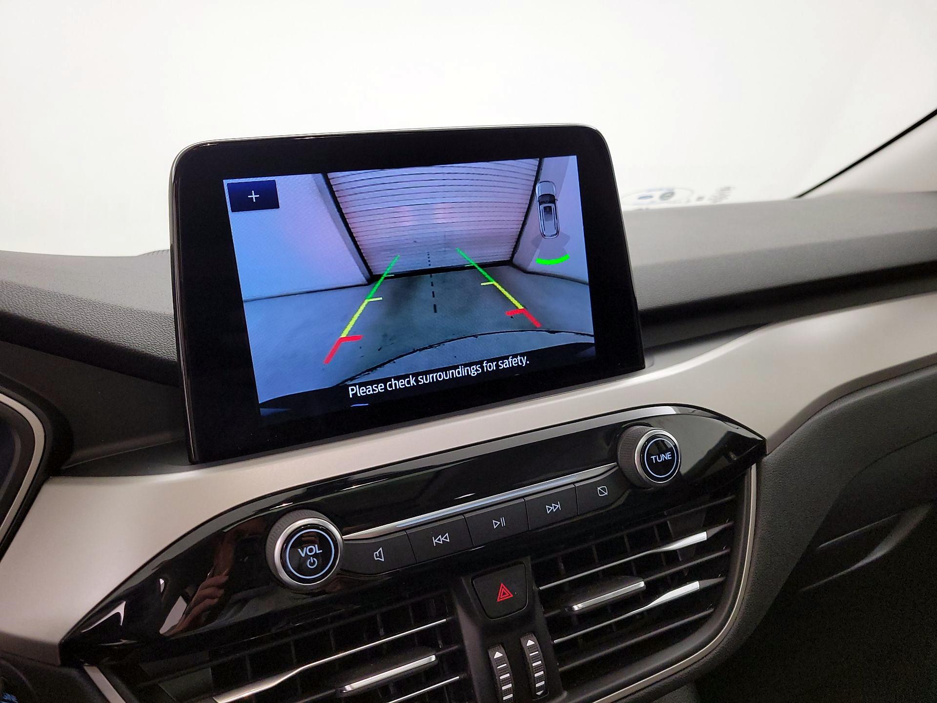 Thumbnail: 2022 Ford Escape - 15