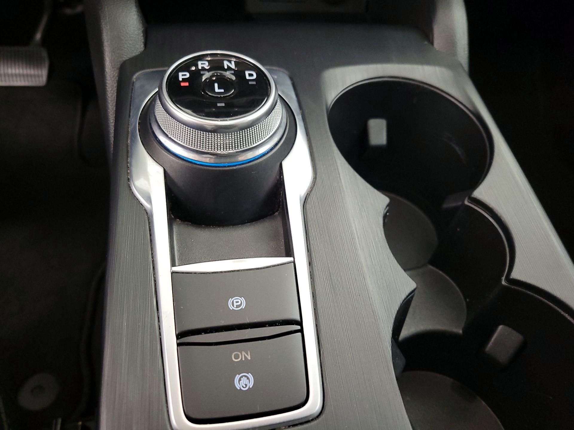 Thumbnail: 2022 Ford Escape - 18