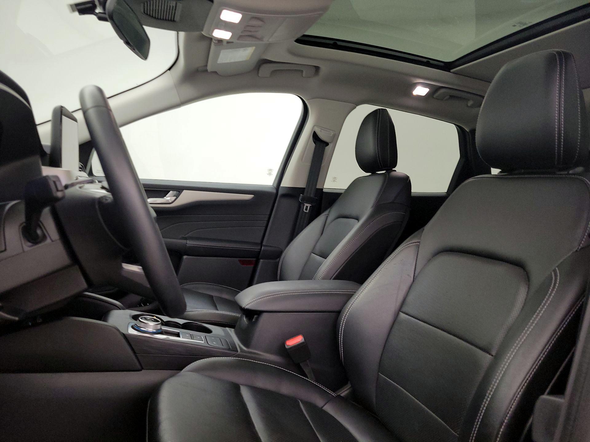 Thumbnail: 2022 Ford Escape - 20