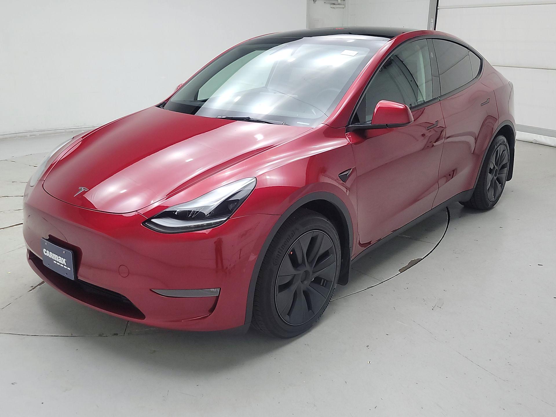 Thumbnail: 2024 Tesla Model Y - 3