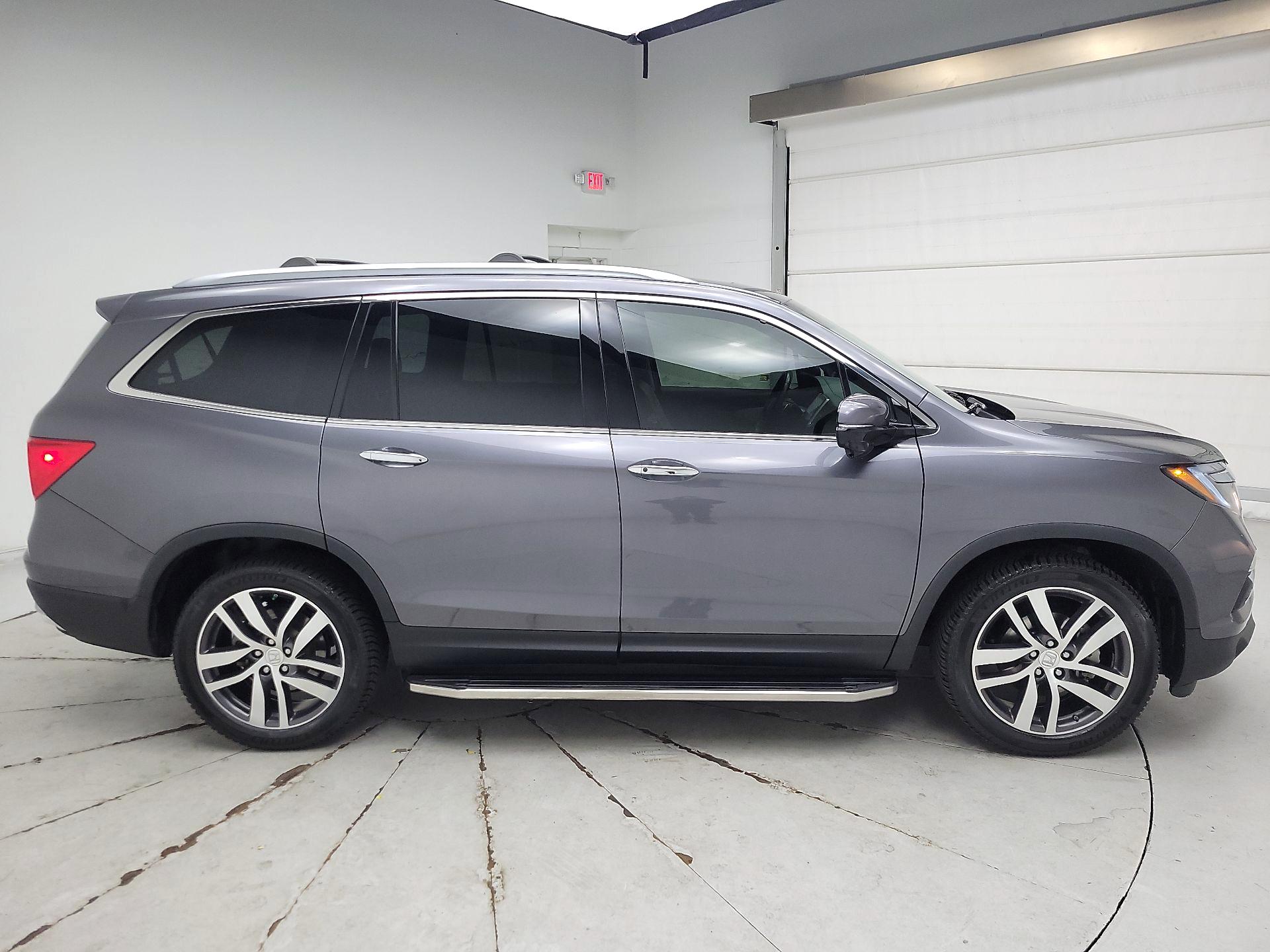 Thumbnail: 2018 Honda Pilot - 4