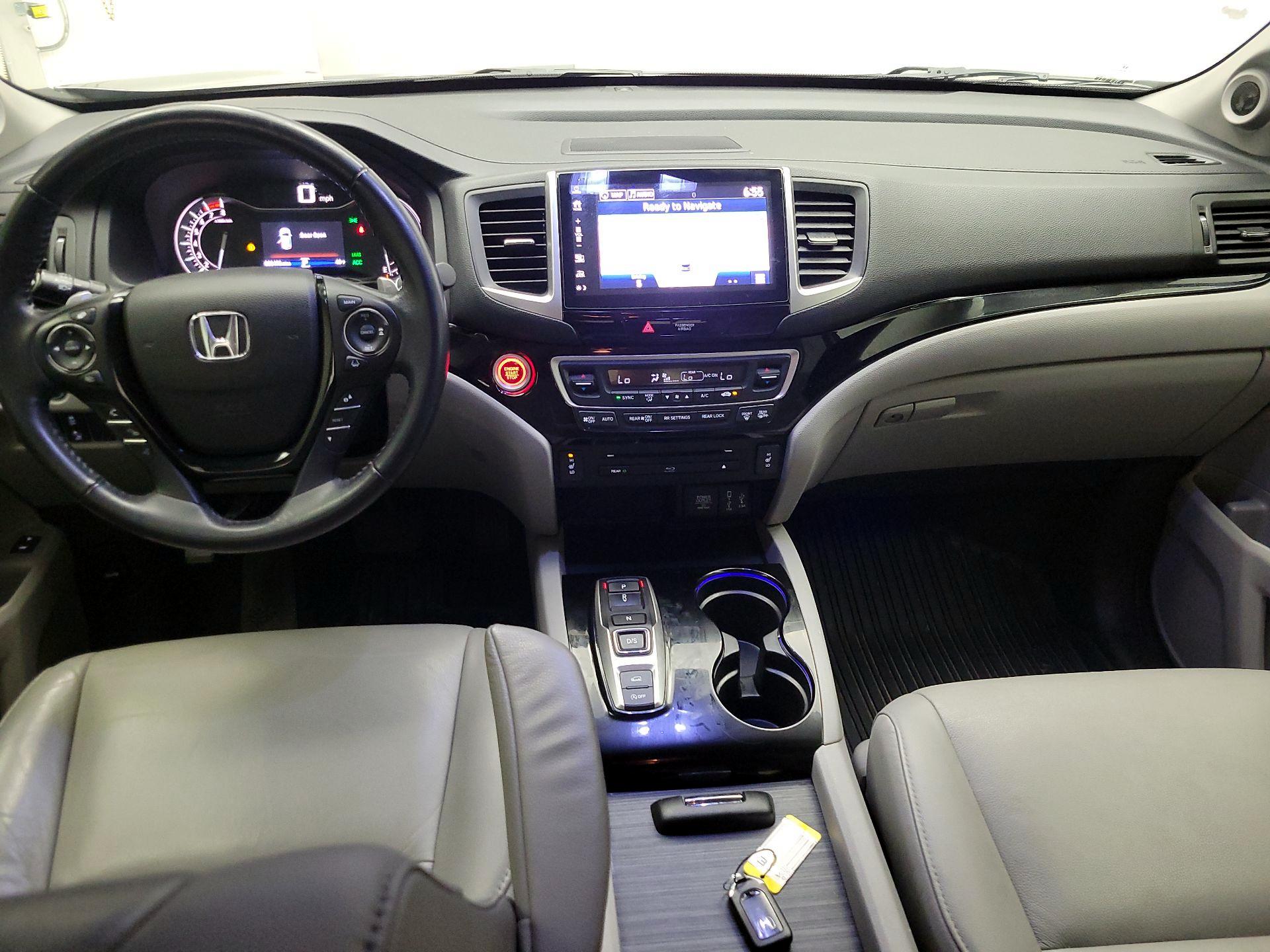 Thumbnail: 2018 Honda Pilot - 8