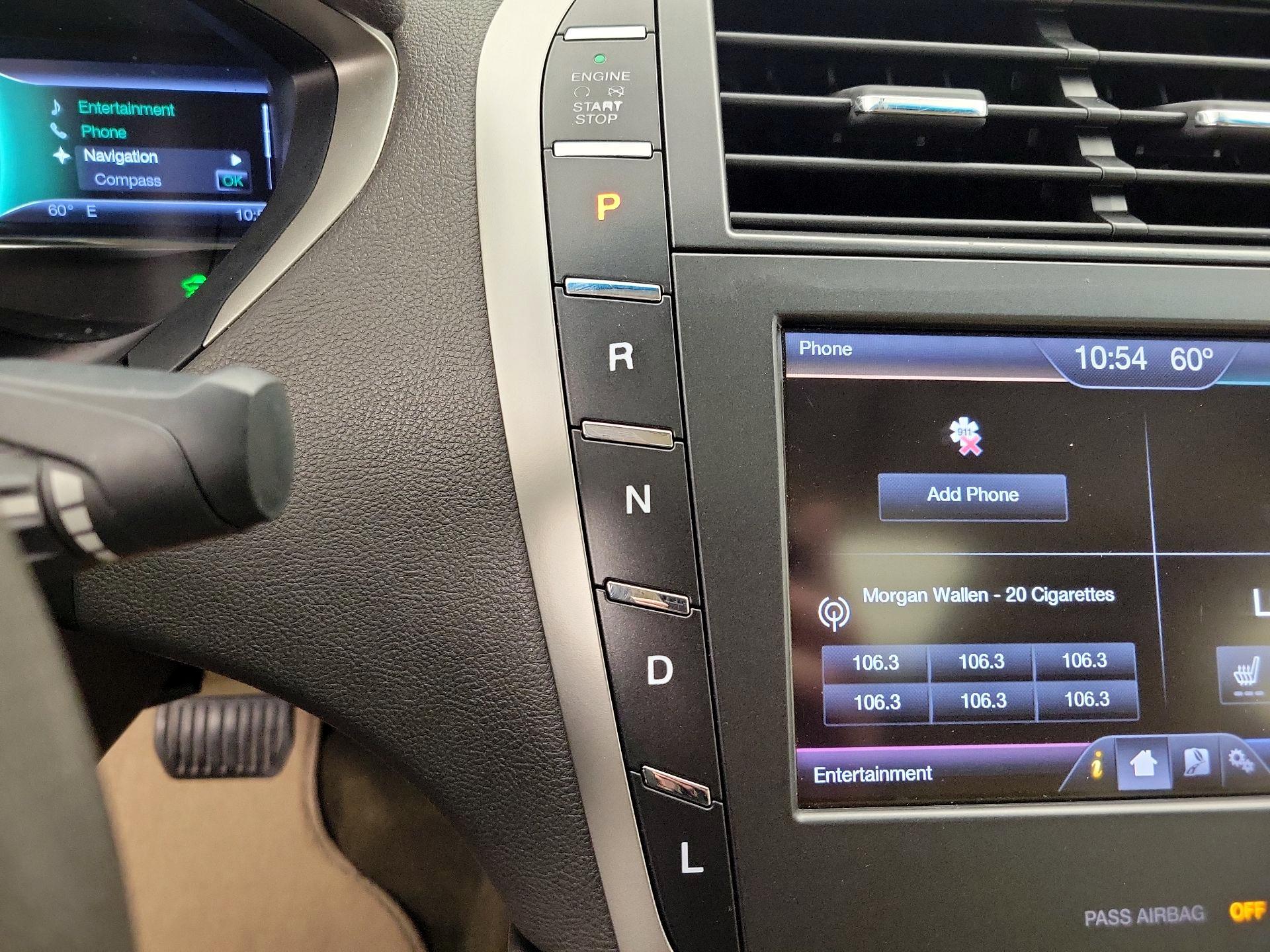 Thumbnail: 2014 Lincoln MKZ - 18