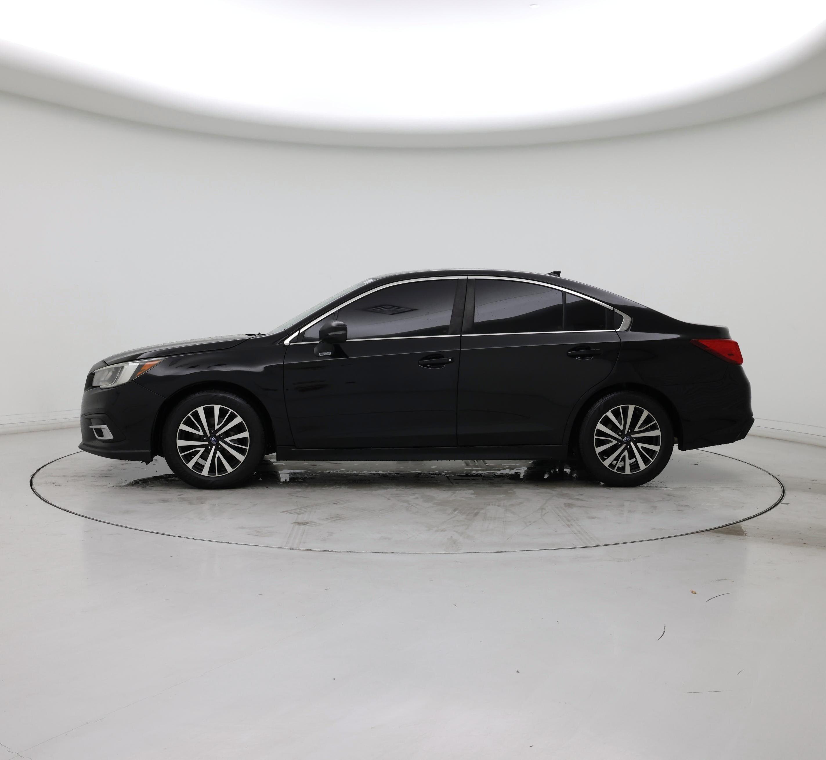 Thumbnail: 2018 Subaru Legacy - 3