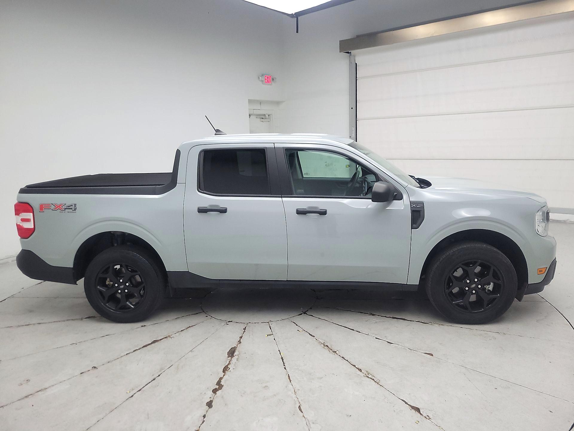 Thumbnail: 2022 Ford Maverick - 4