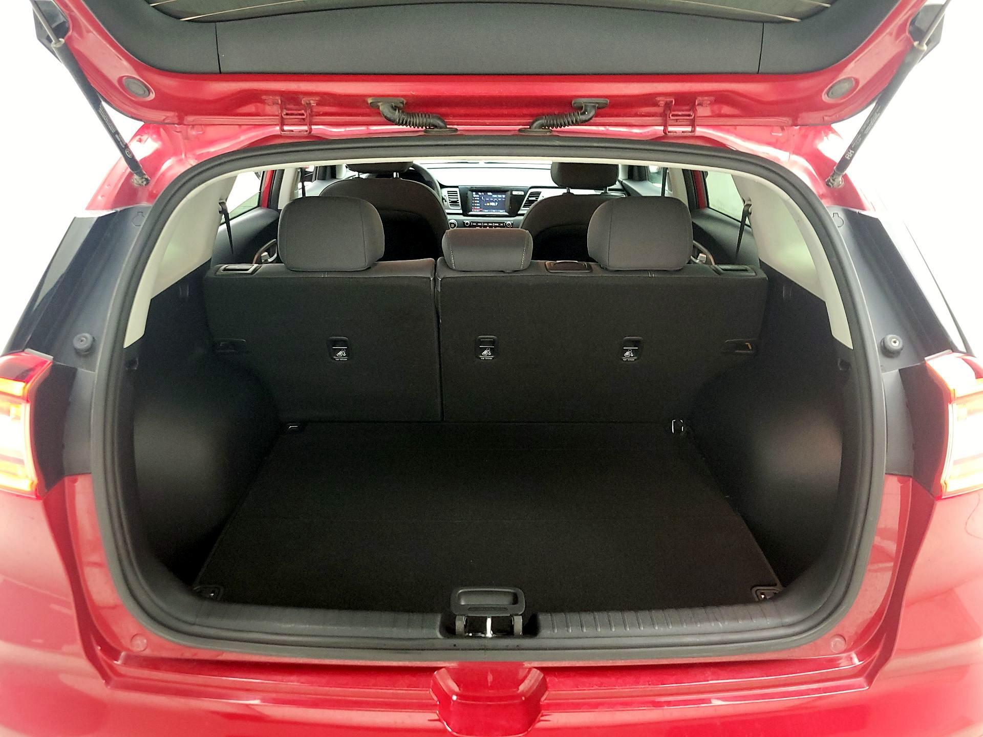 Thumbnail: 2017 Kia Niro - 18