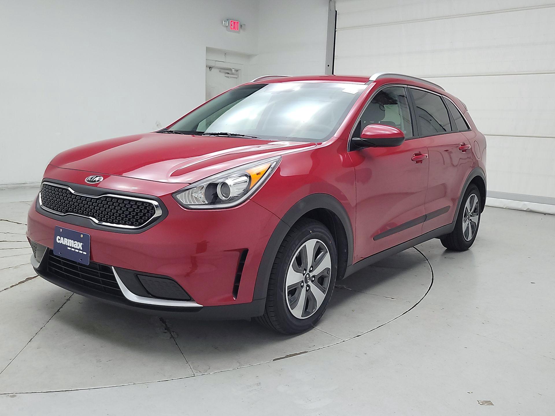 Thumbnail: 2017 Kia Niro - 3