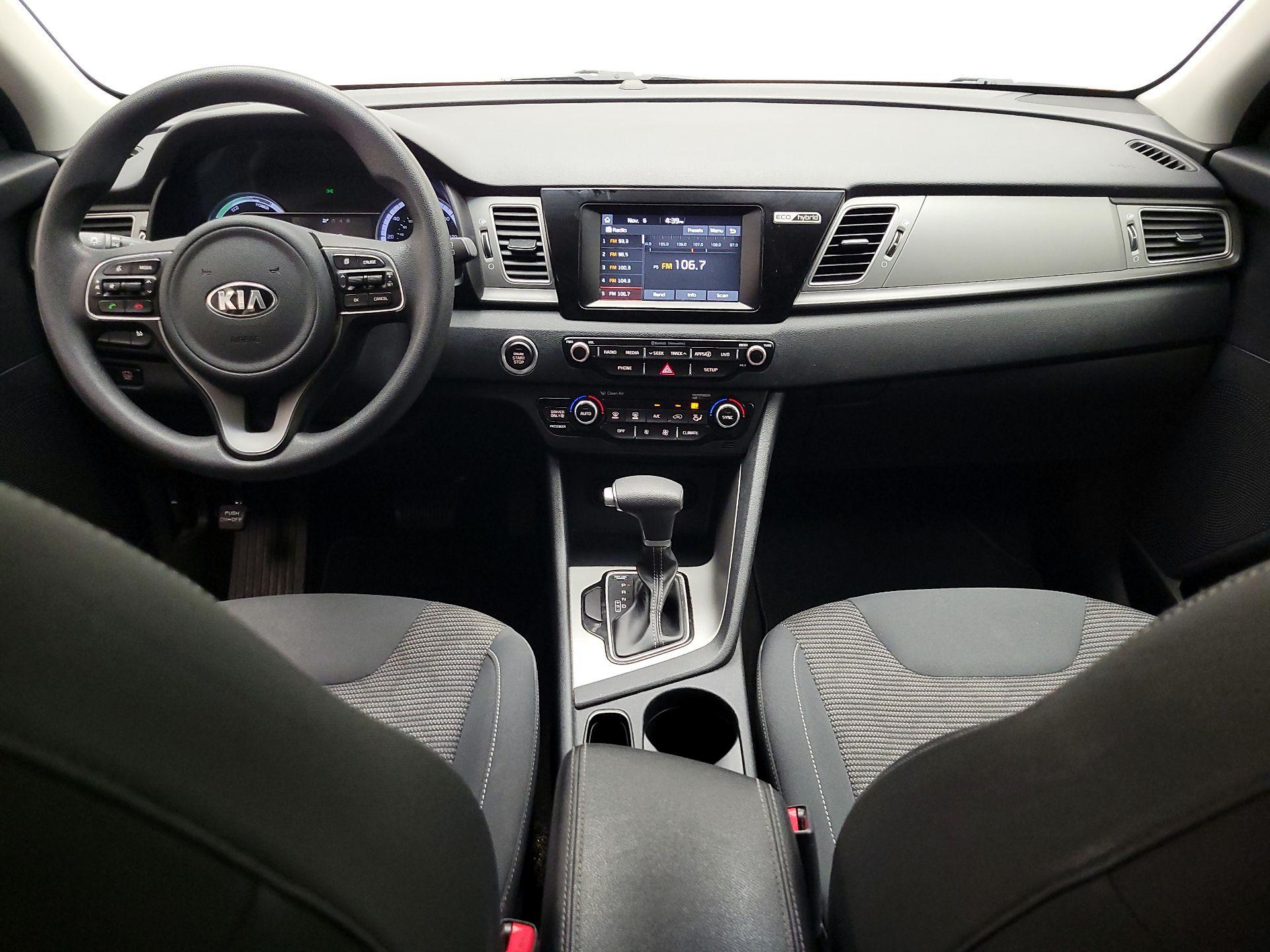 Thumbnail: 2017 Kia Niro - 8