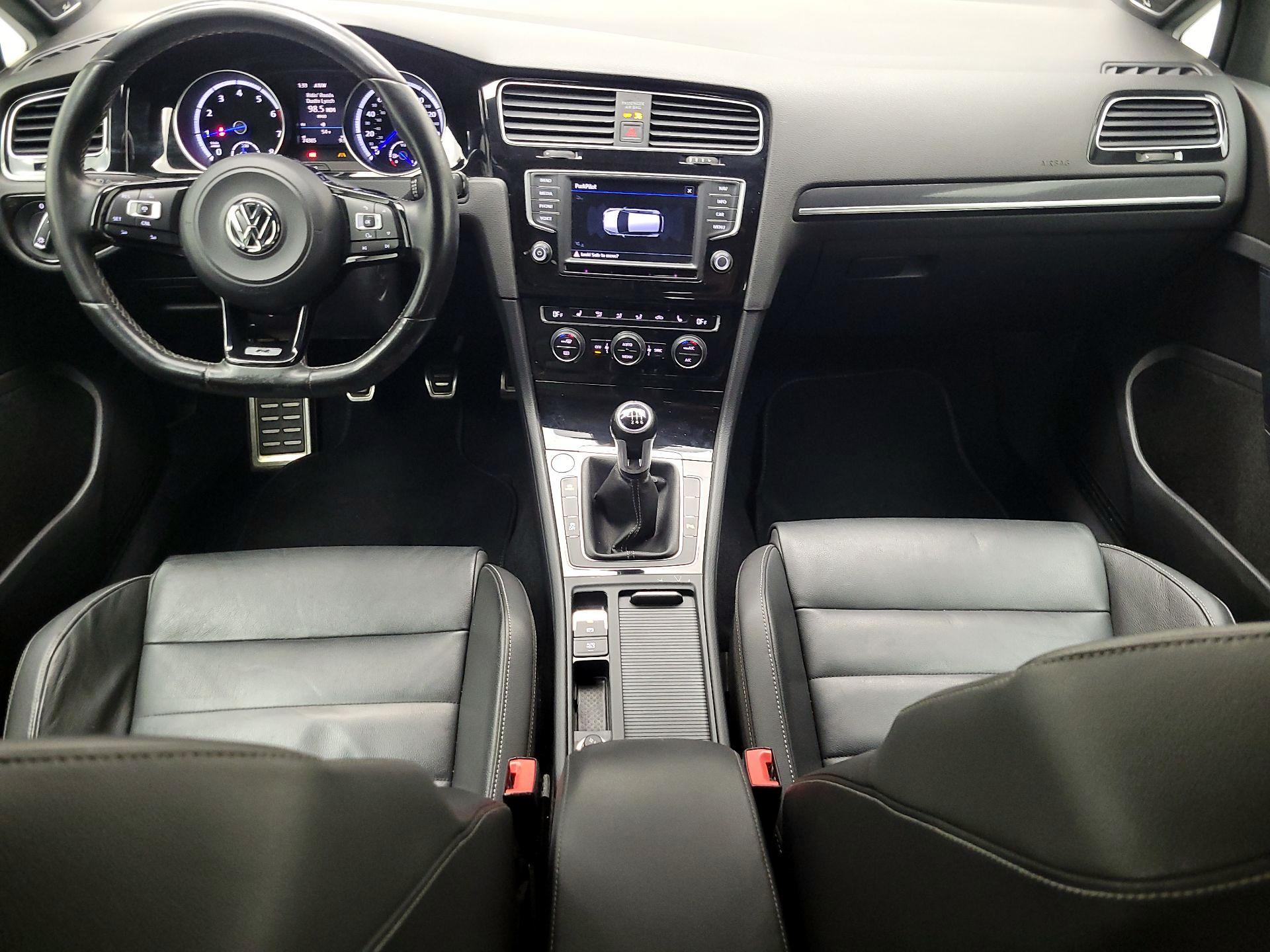 Thumbnail: 2017 Volkswagen Golf - 9