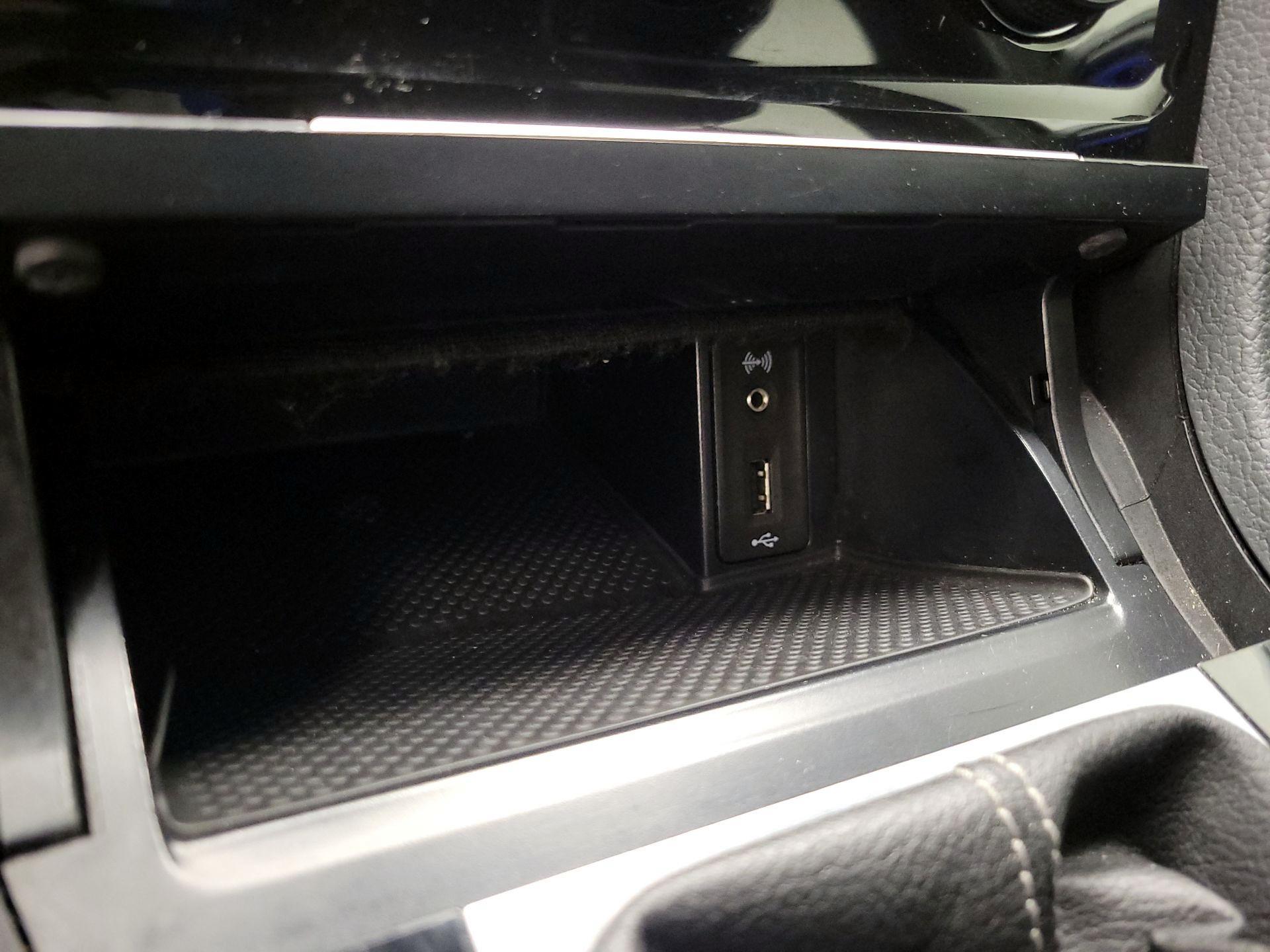 Thumbnail: 2017 Volkswagen Golf - 18