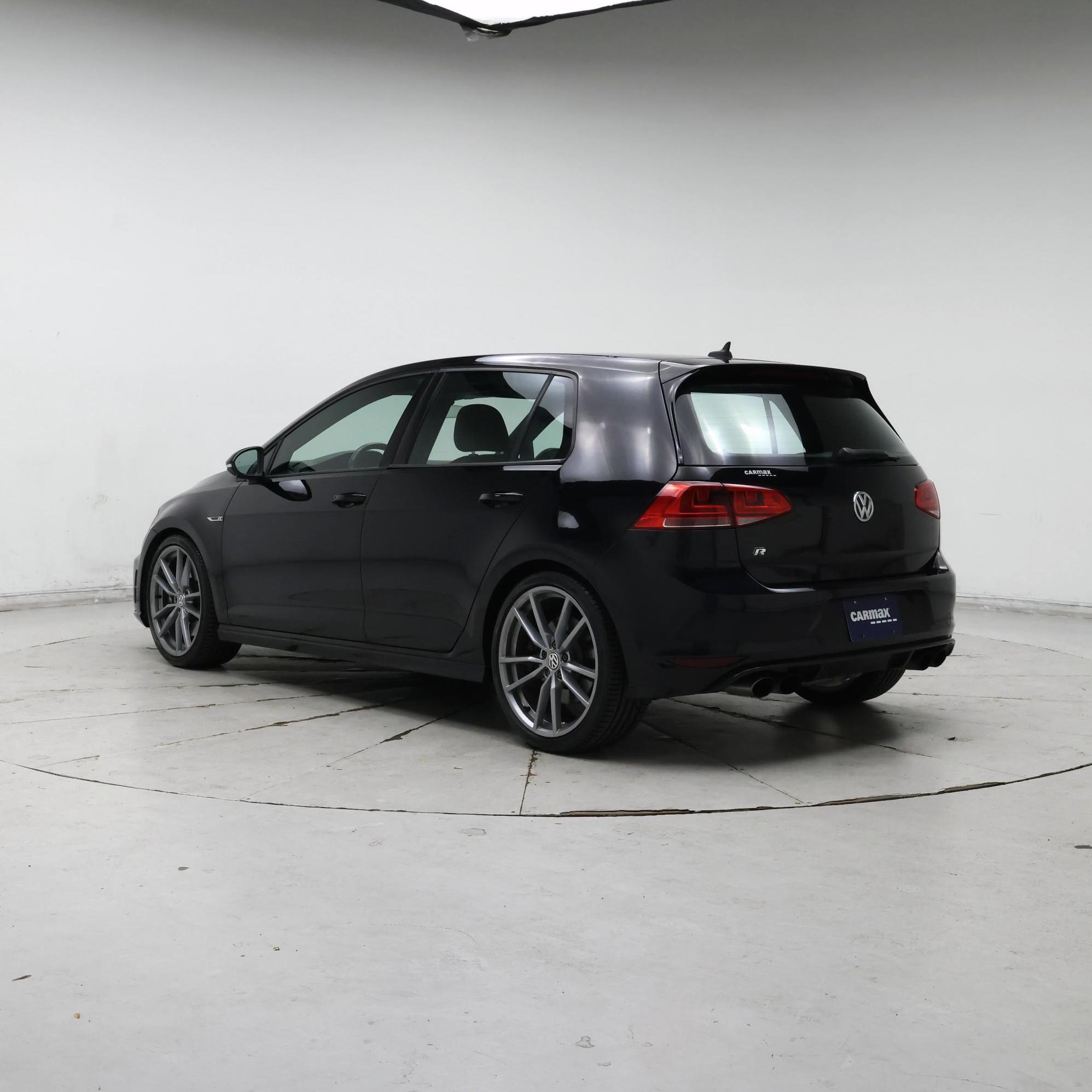 Thumbnail: 2017 Volkswagen Golf - 2