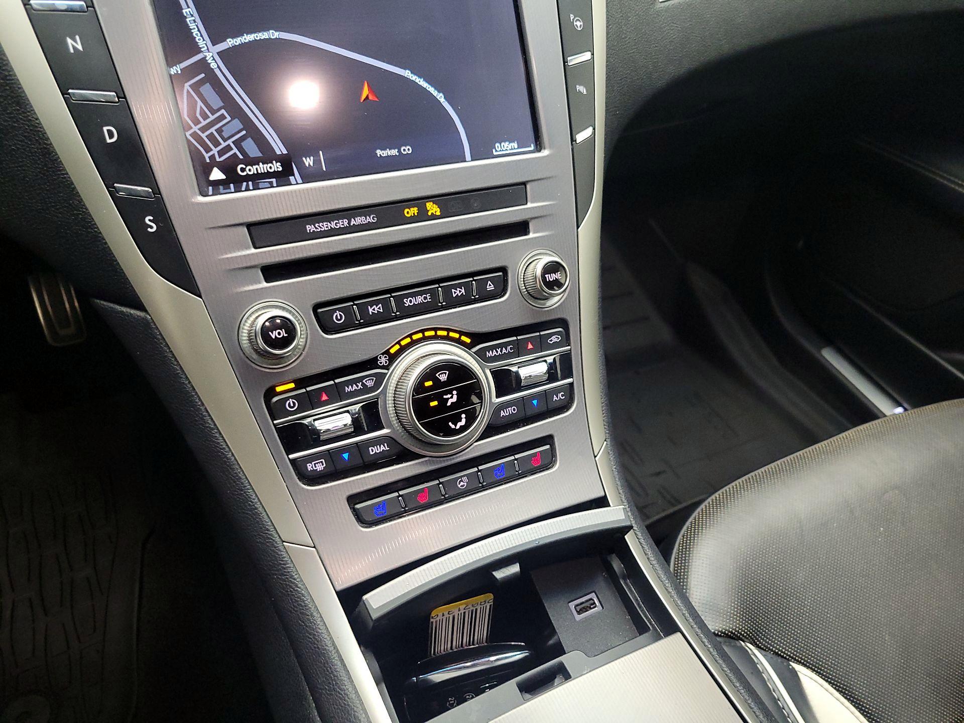 Thumbnail: 2017 Lincoln MKZ - 15