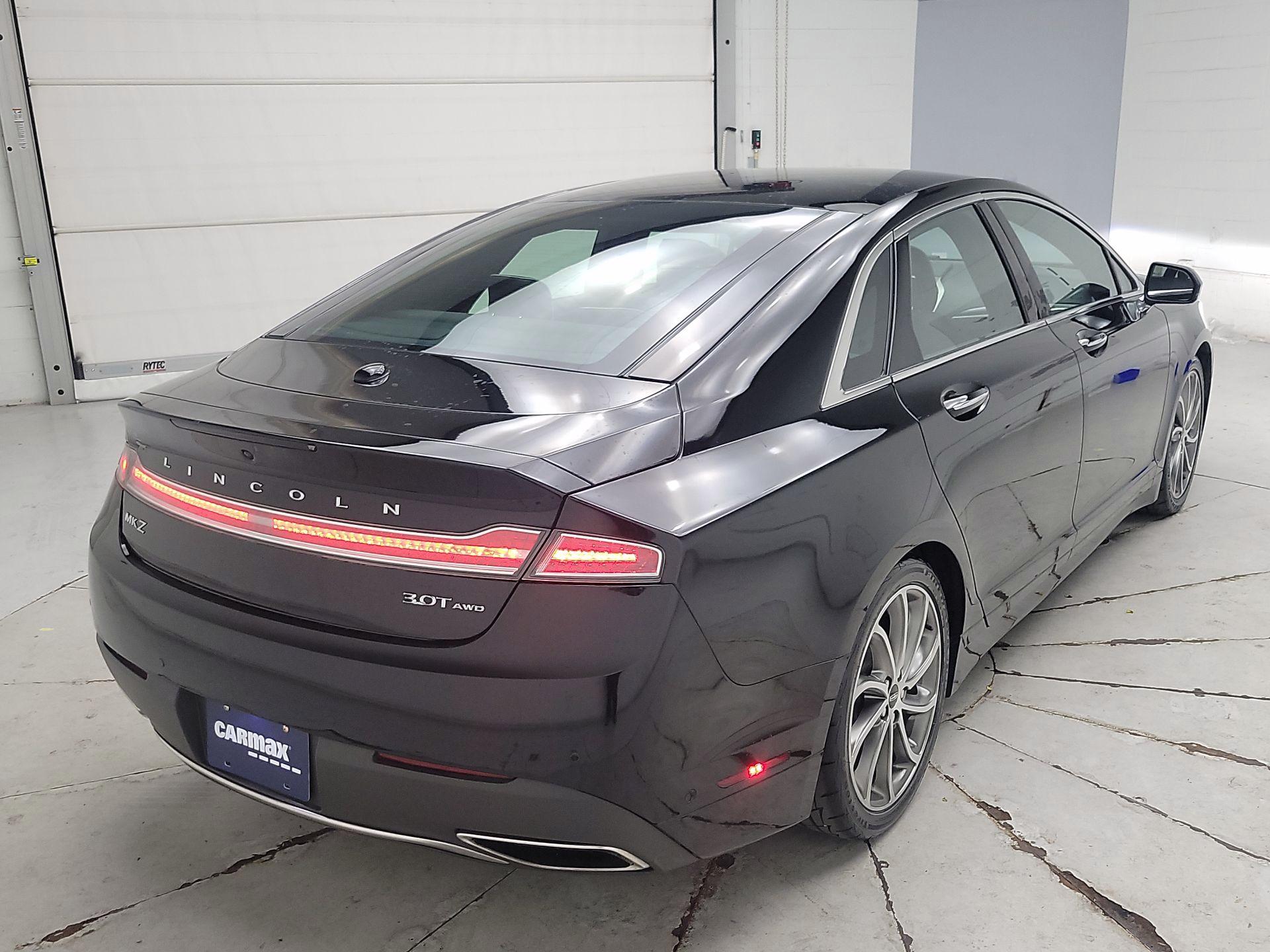 Thumbnail: 2017 Lincoln MKZ - 5