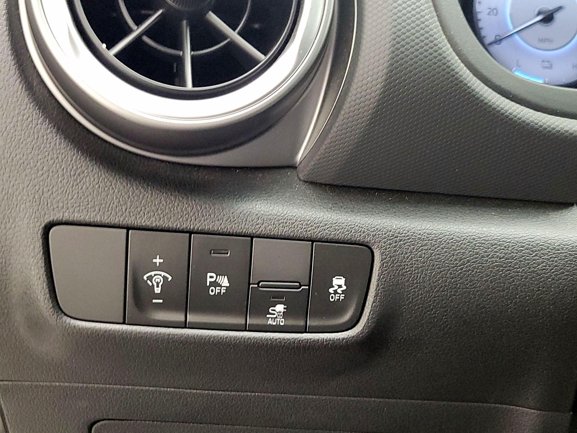 Thumbnail: 2023 Hyundai Kona - 11